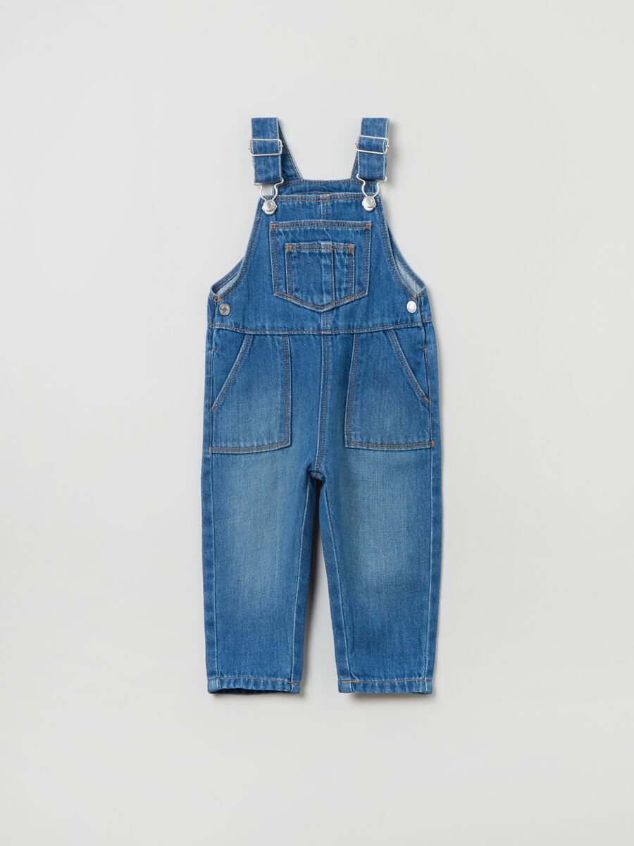 Denim dungarees with pockets_0