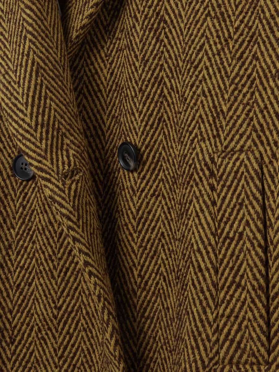 Double-breasted herringbone coat_5