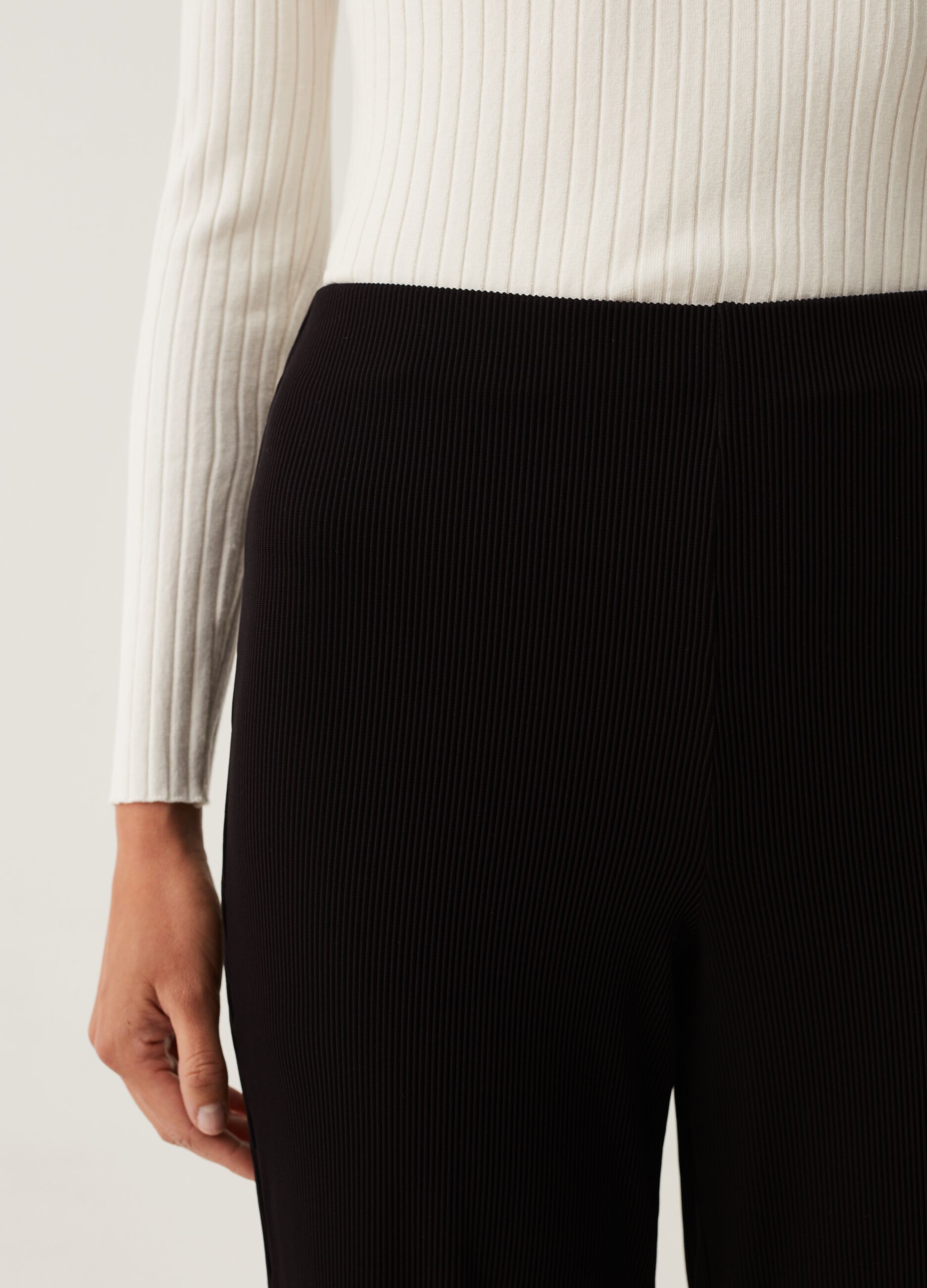 Wide-leg trousers in corduroy