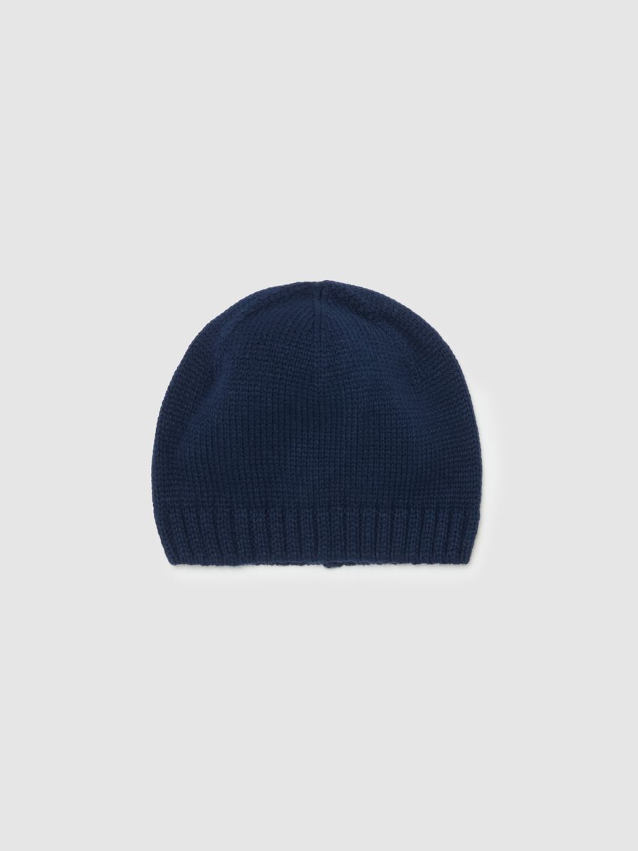 Knitted hat_0