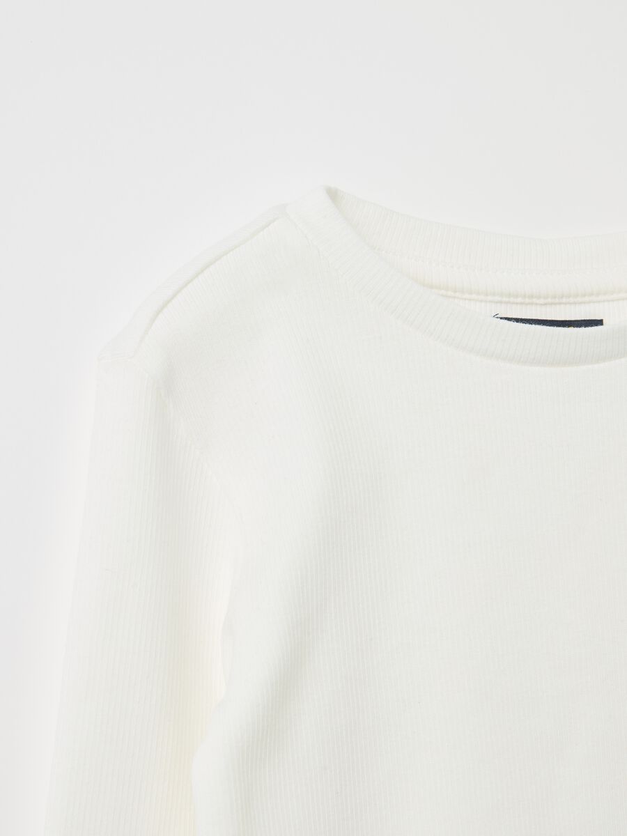 Long-sleeved T-shirt with wavy edging_2