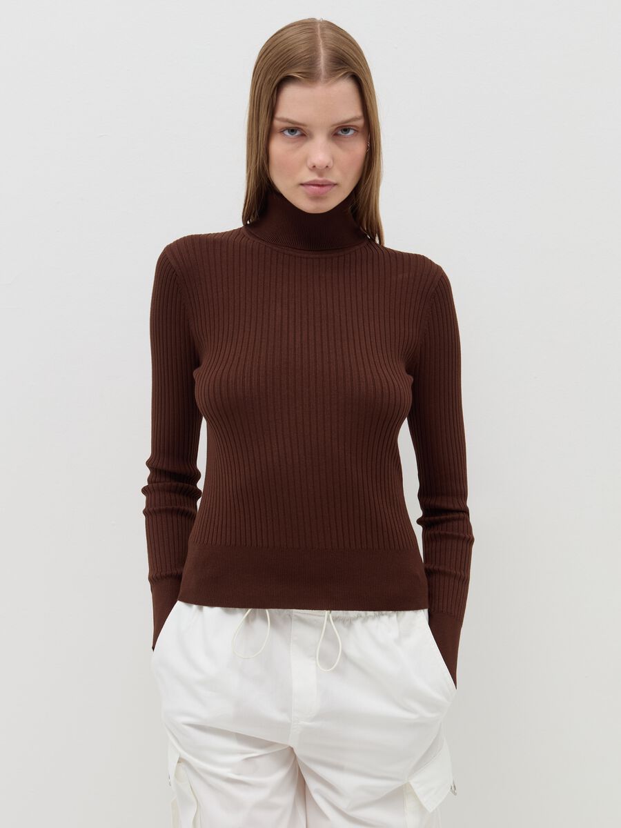 Turtleneck pullover with flat ribbing_1