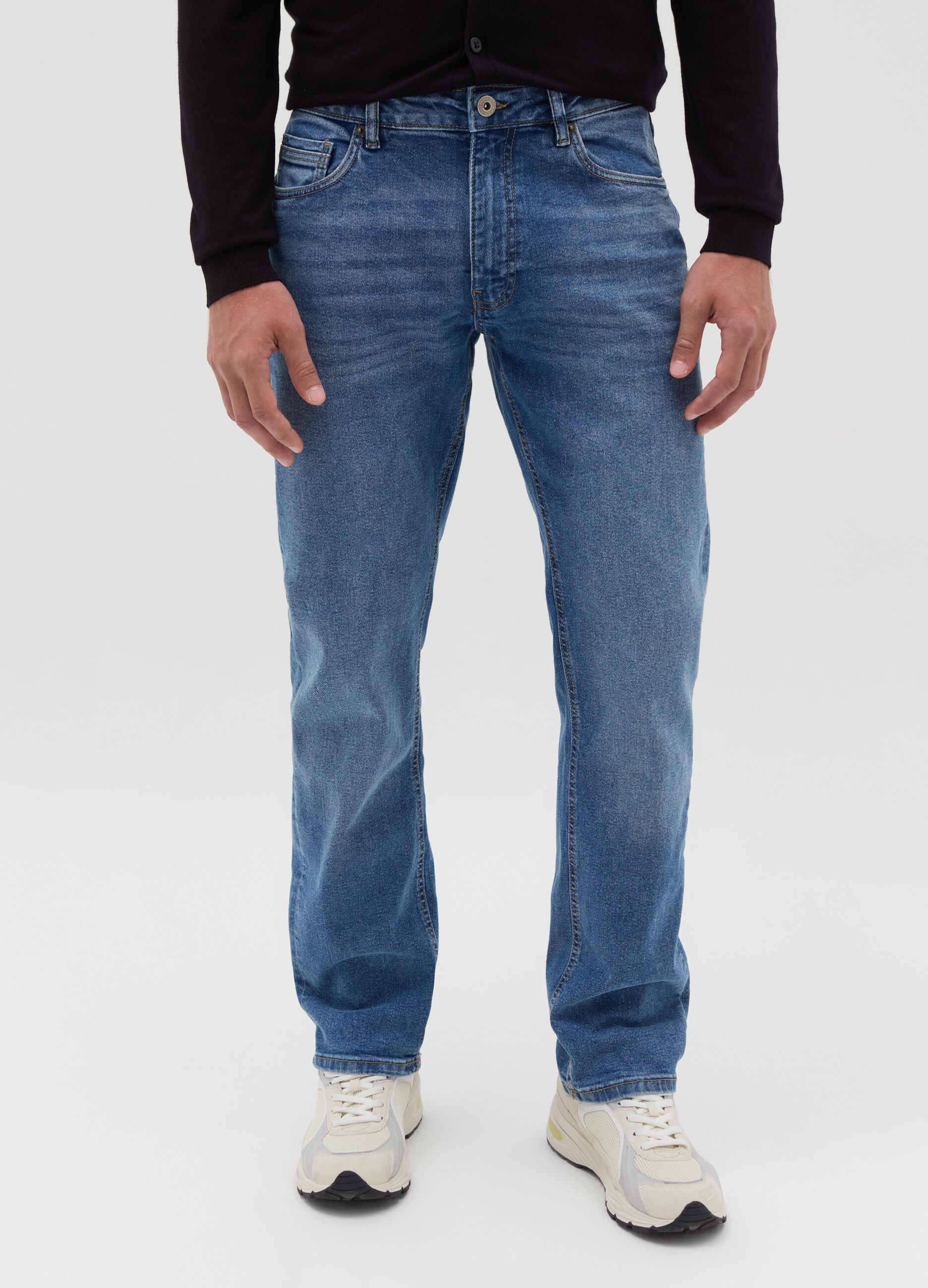 Comfort-fit stretch jeans