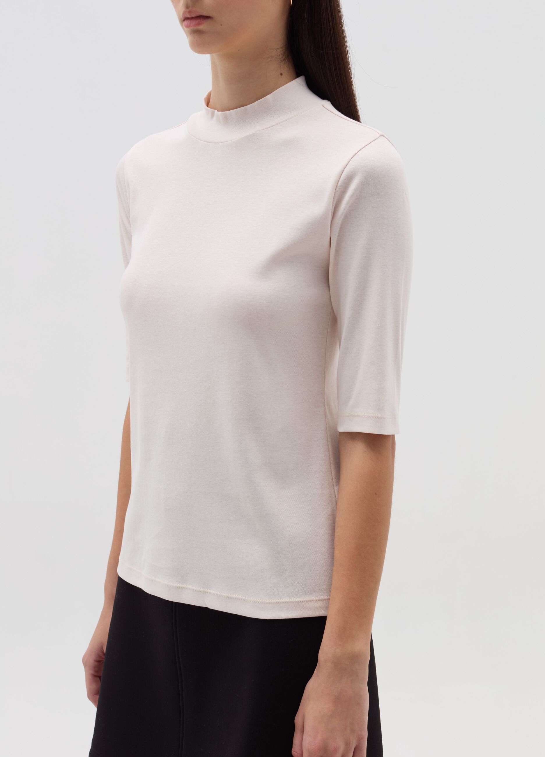 T-shirt with mock neck and elbow-length sleeves