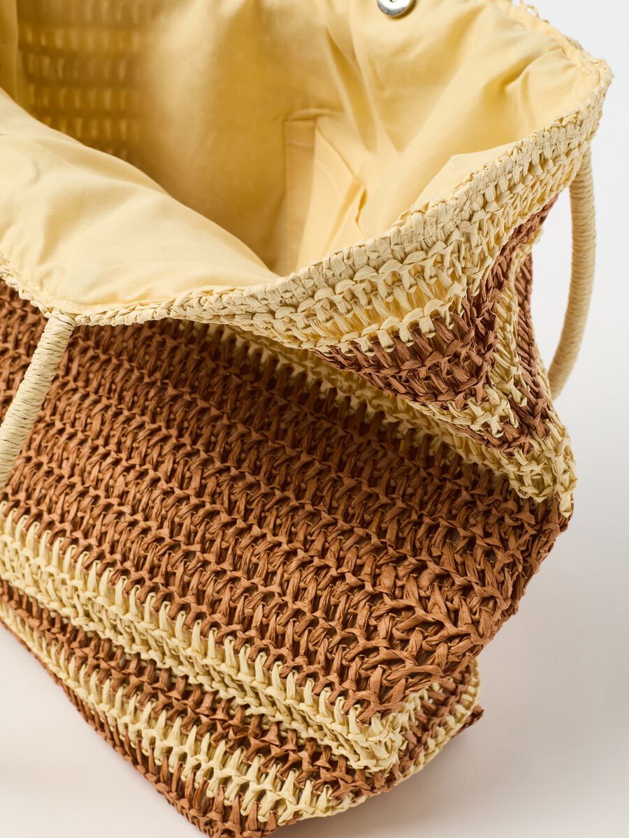 Raffia bag with striped pattern_2