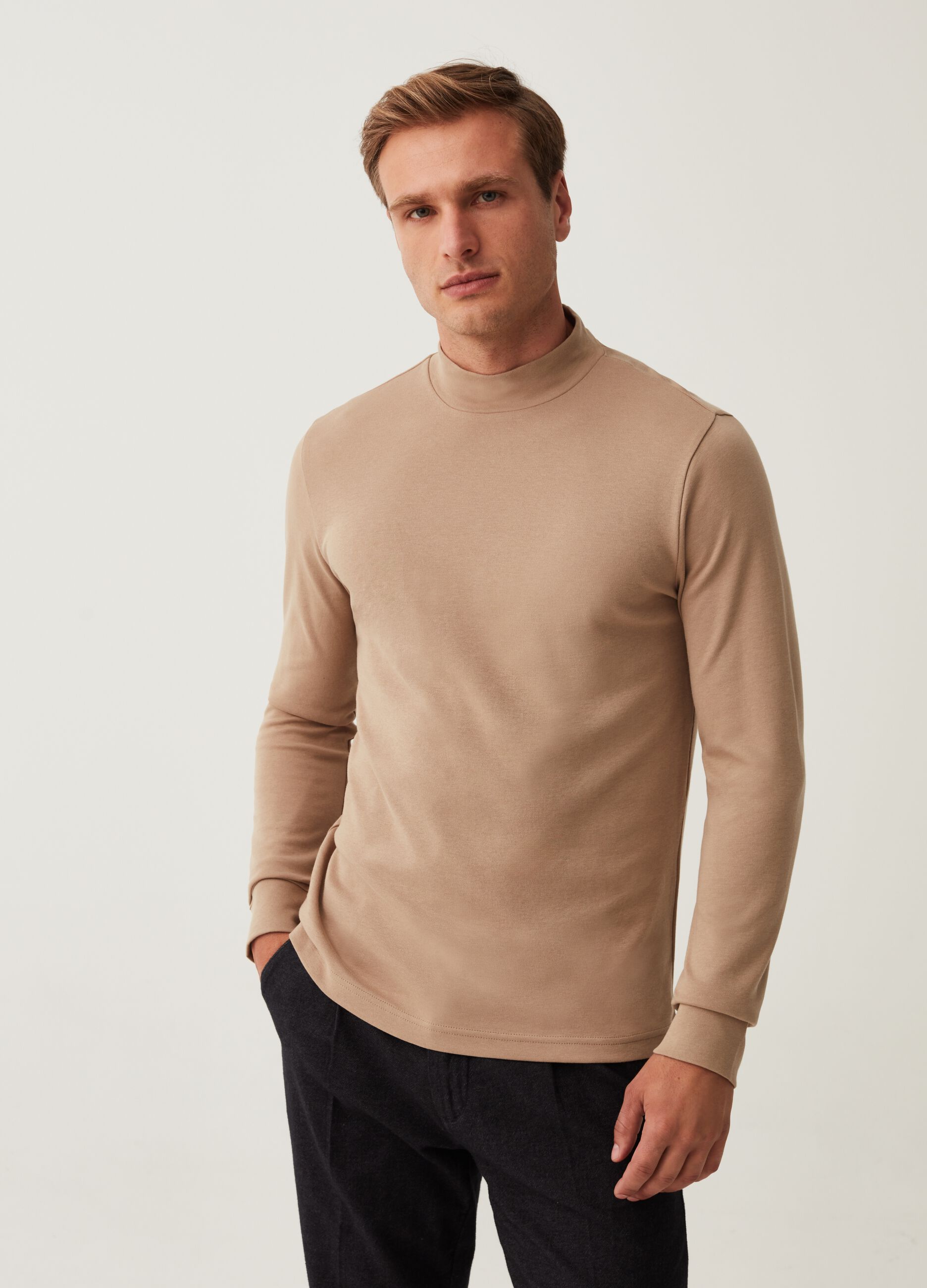 Long-sleeved T-shirt with mock neck