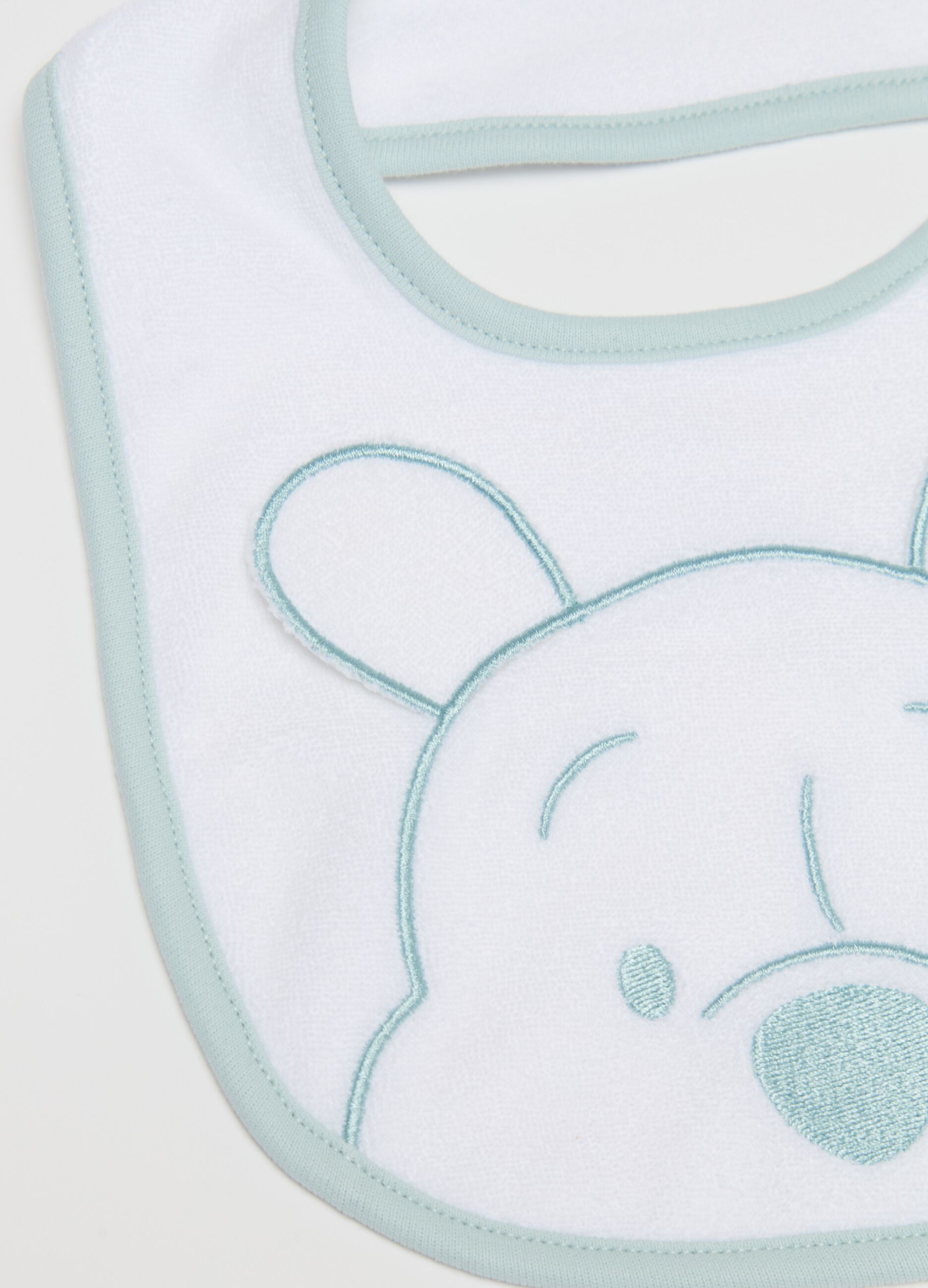 Bib with Winnie the Pooh embroidery