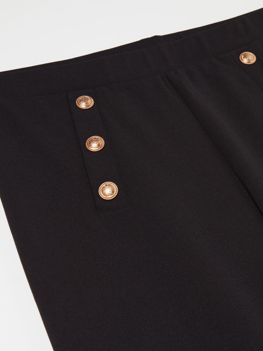 Wide trousers with buttons_5