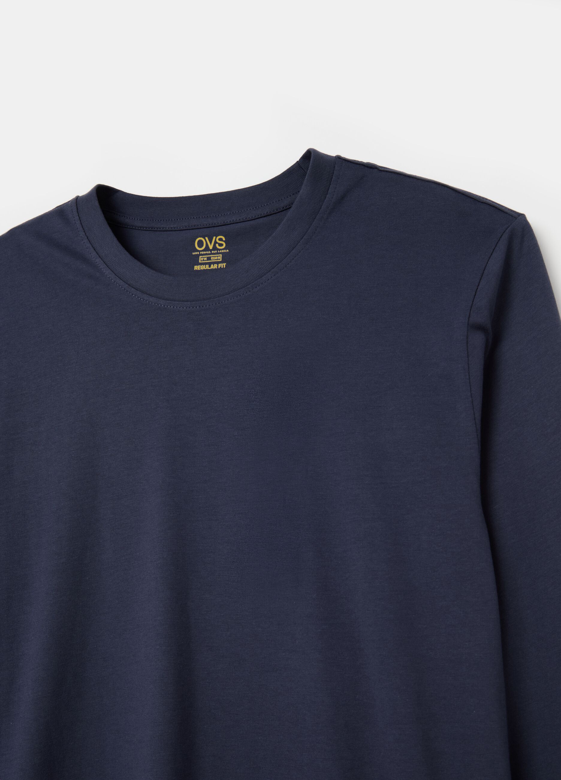 Long-sleeved T-shirt with round neck