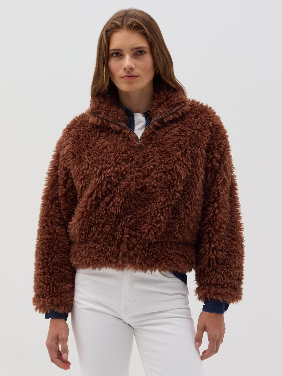 Short full-zip jacket in furry yarn_1