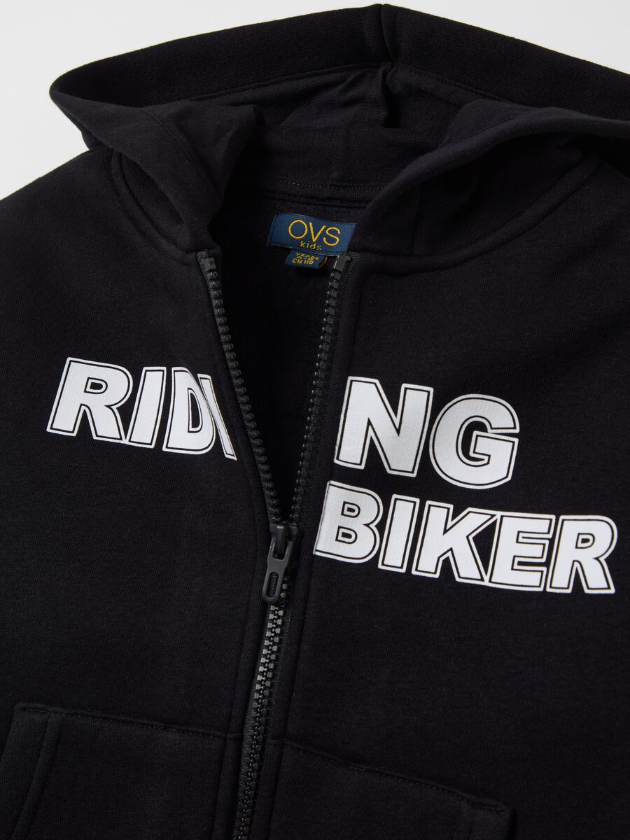 Full-zip sweatshirt with hood and "Riding Biker” print_2