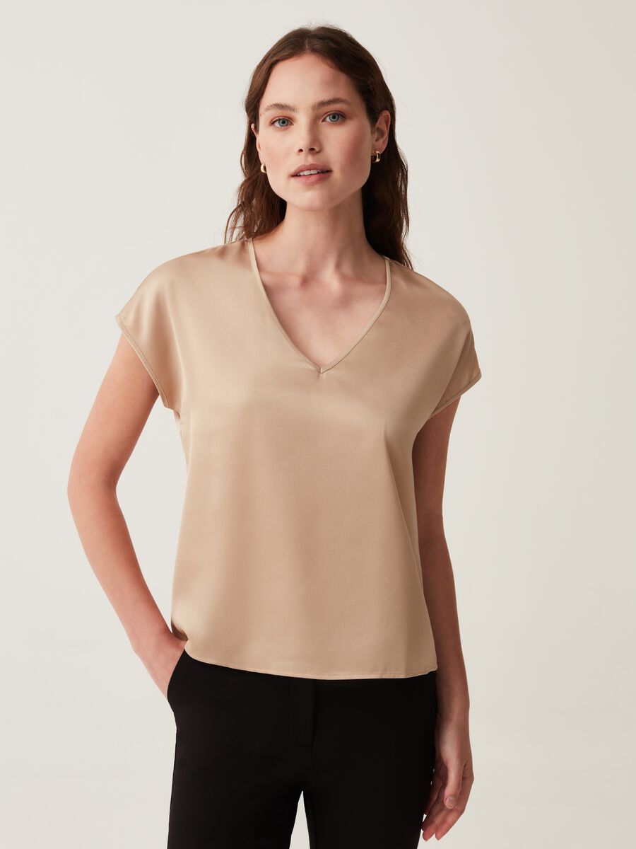 Satin blouse with V neck_0