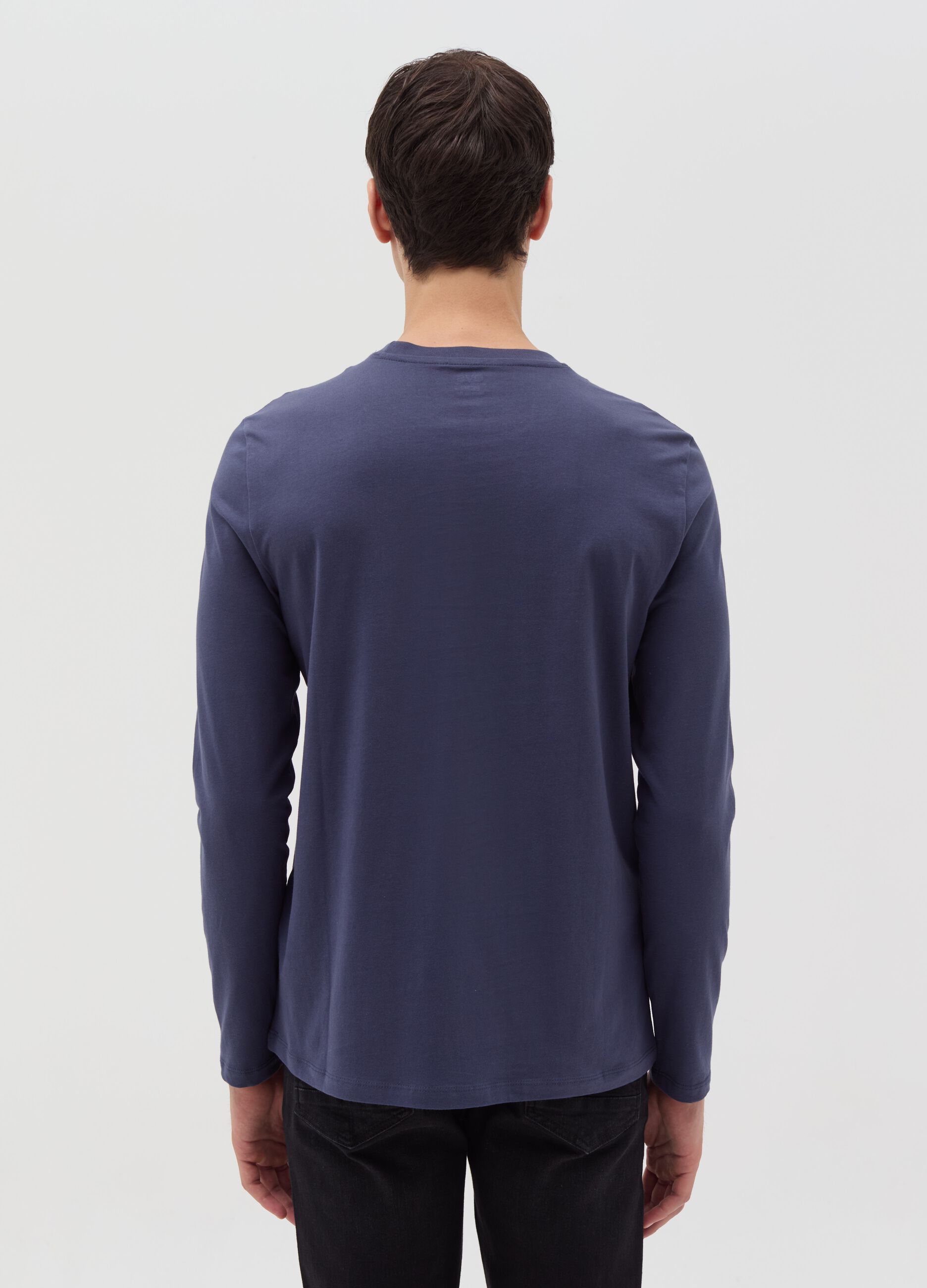 Long-sleeved T-shirt with round neck