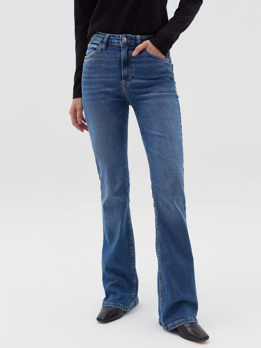 Flare-fit jeans with five pockets_1