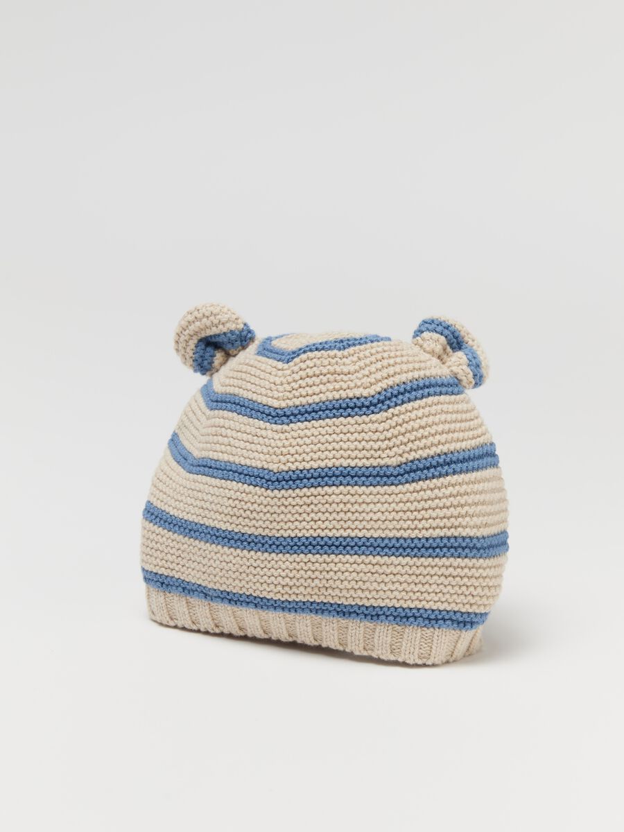 Striped knit hat with ears_2