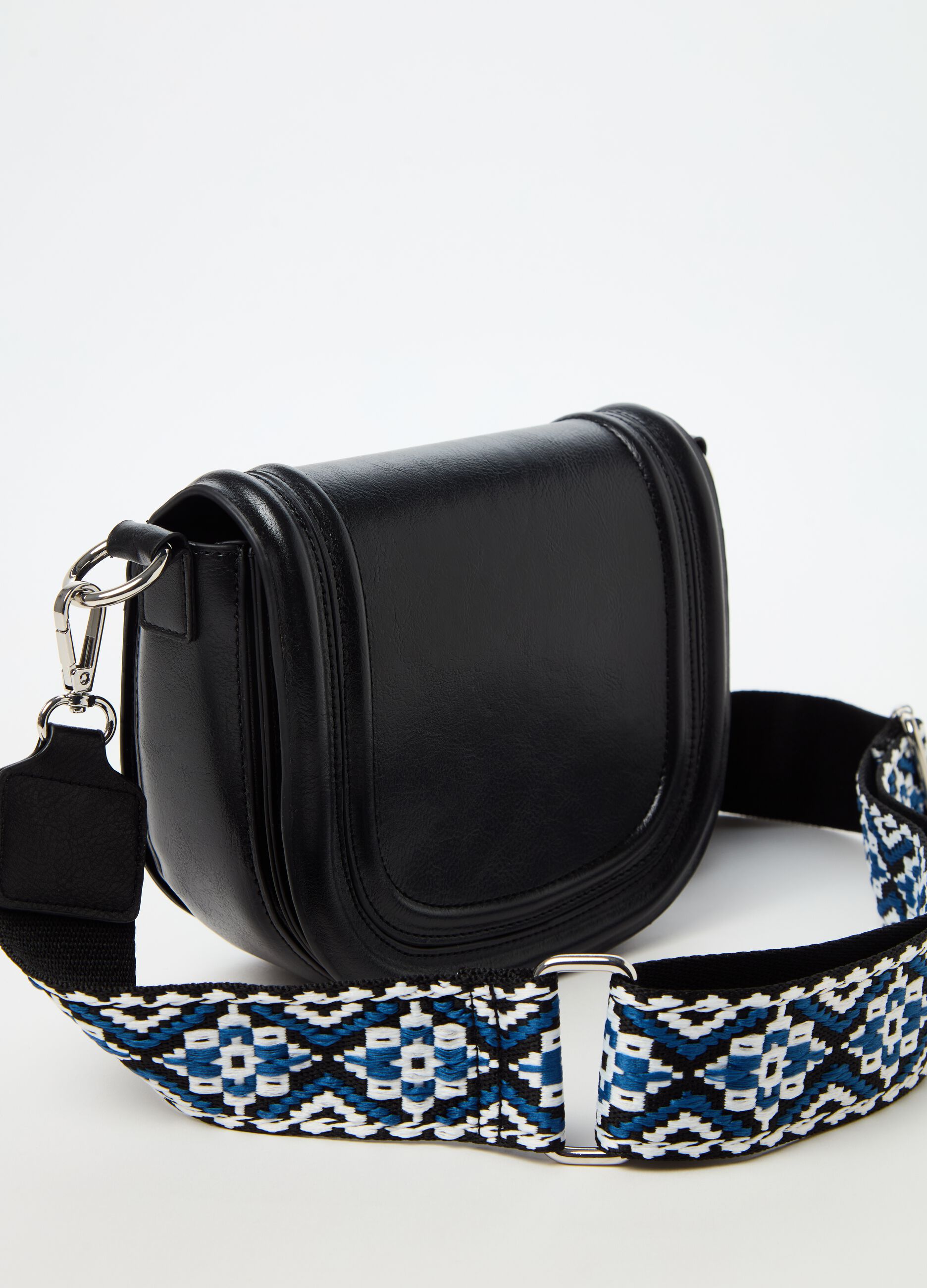 Bag strap with geometric pattern