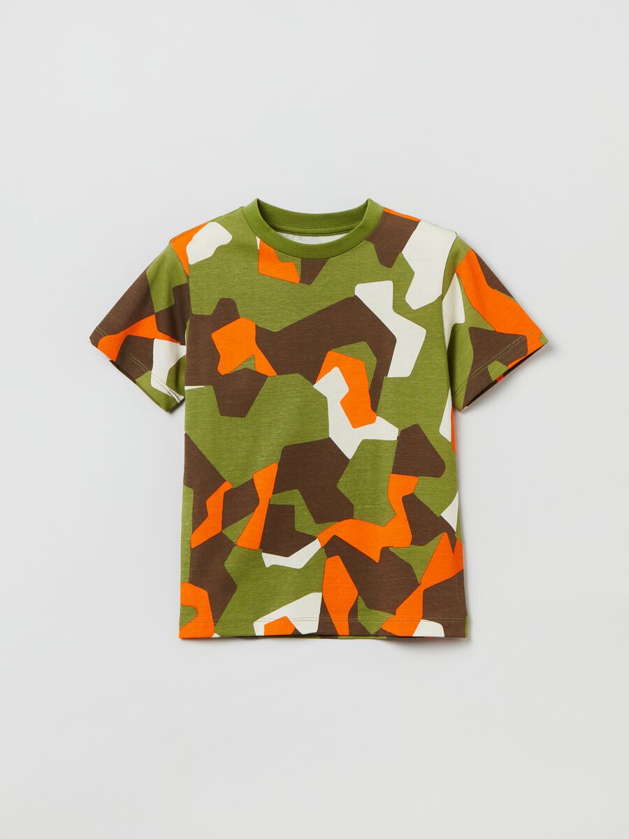 T-shirt with camouflage print_0