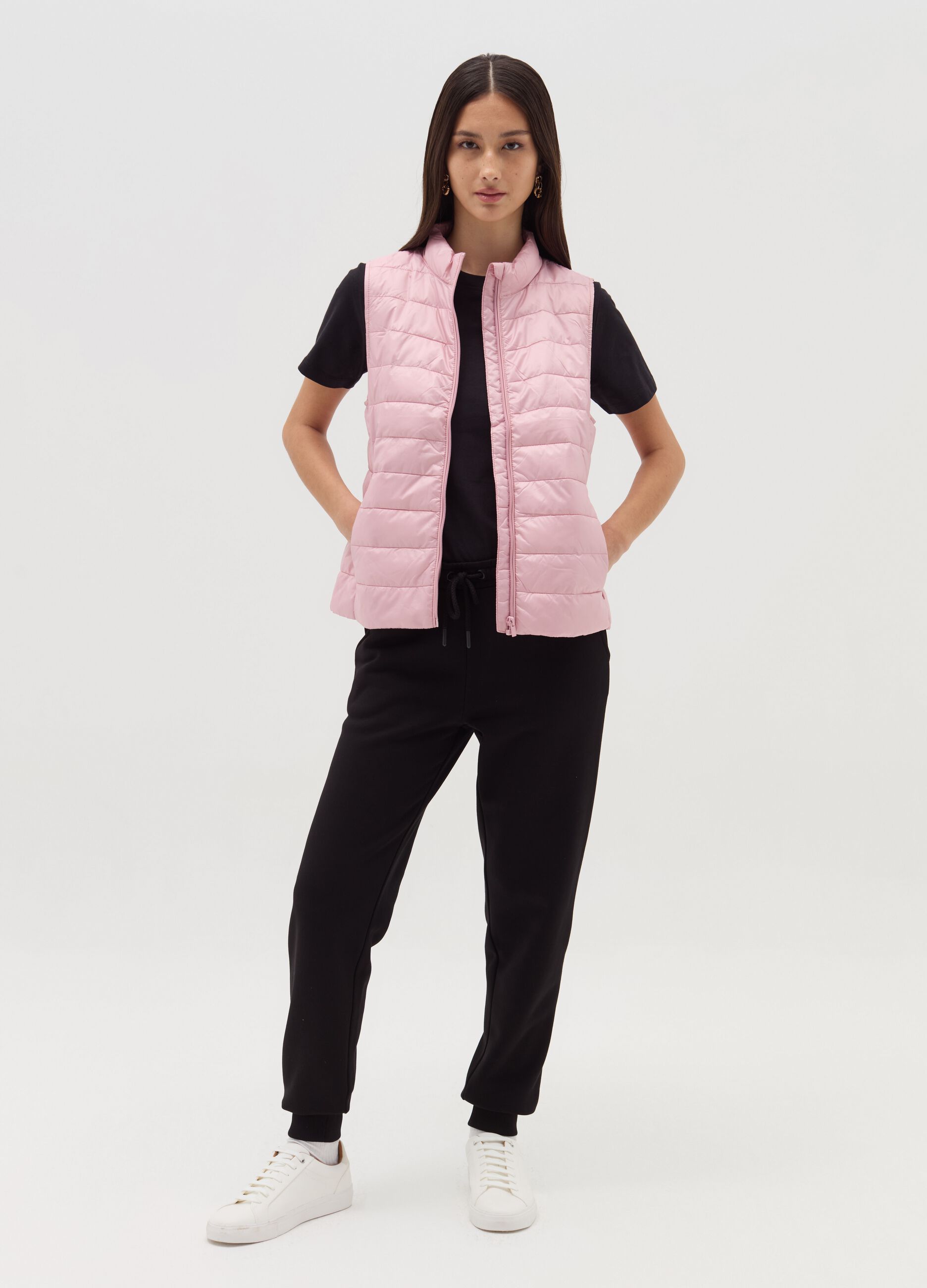 Ultralight gilet with high neck