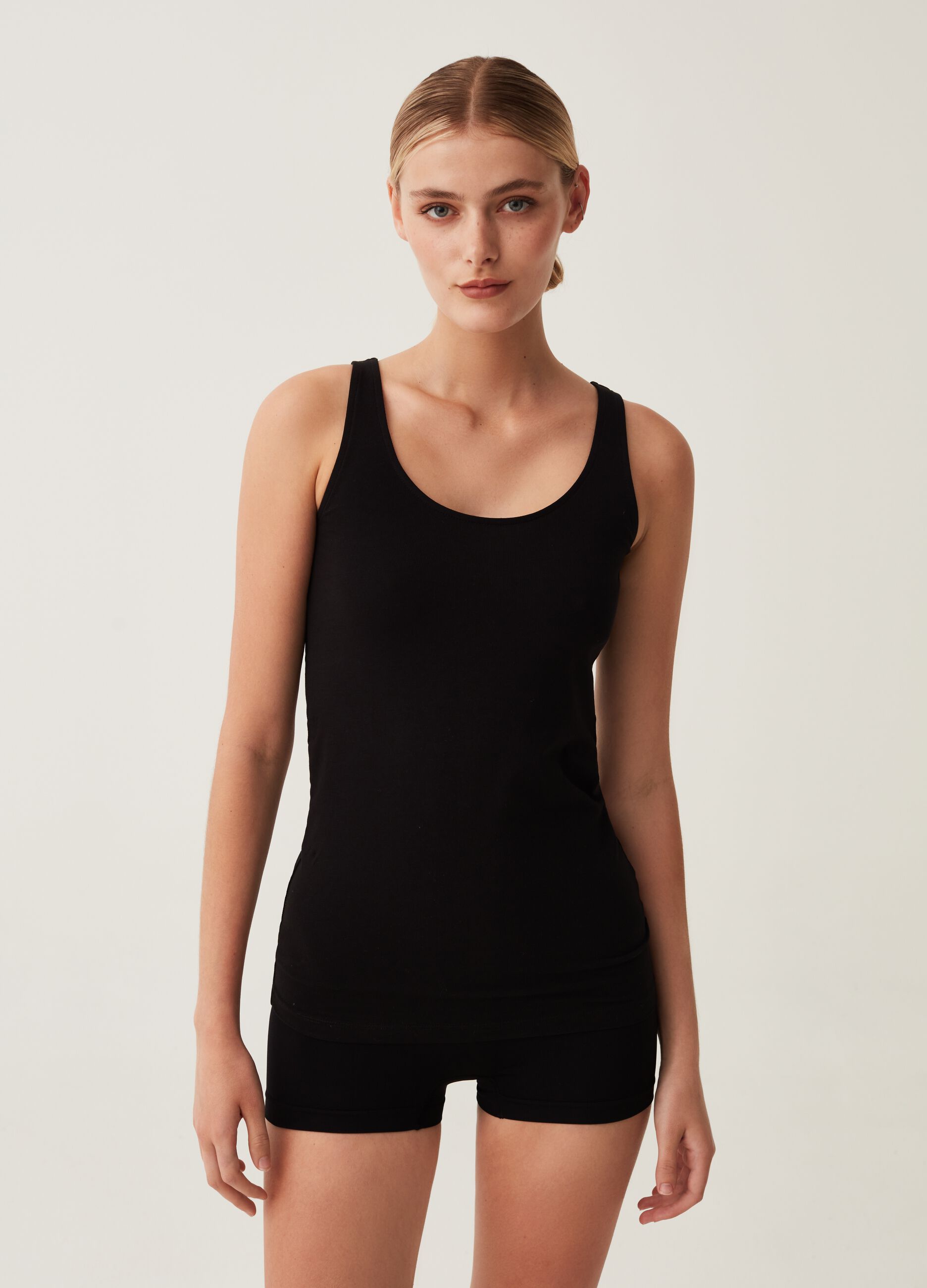 Stretch cotton vest with wide shoulder straps