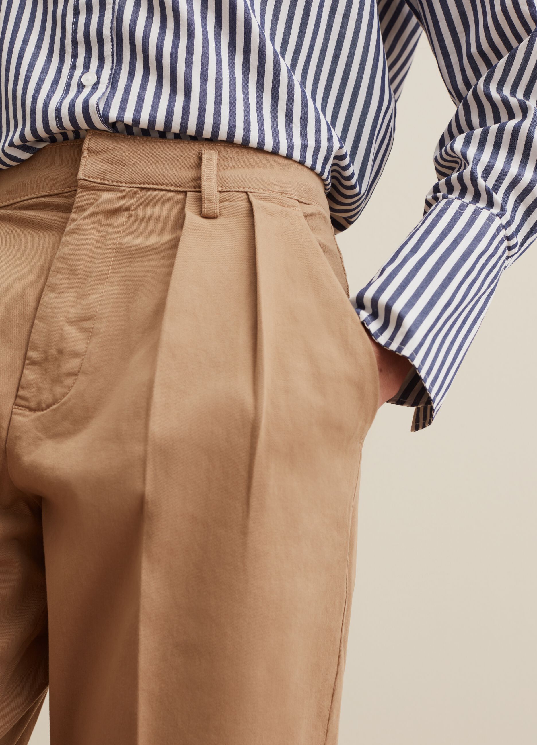 Cropped chino trousers with darts