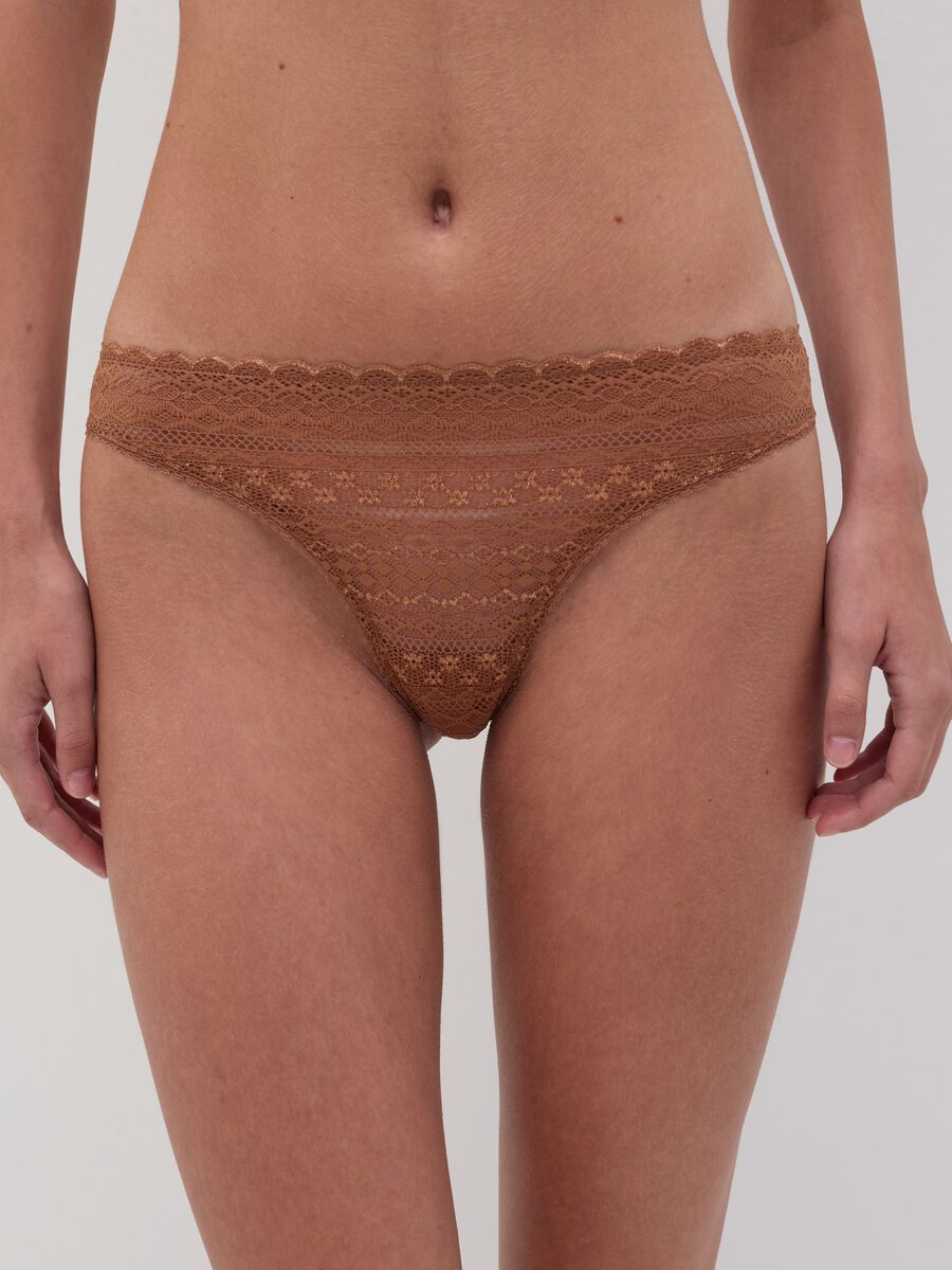 Brazilian-cut briefs in macramé lace_1