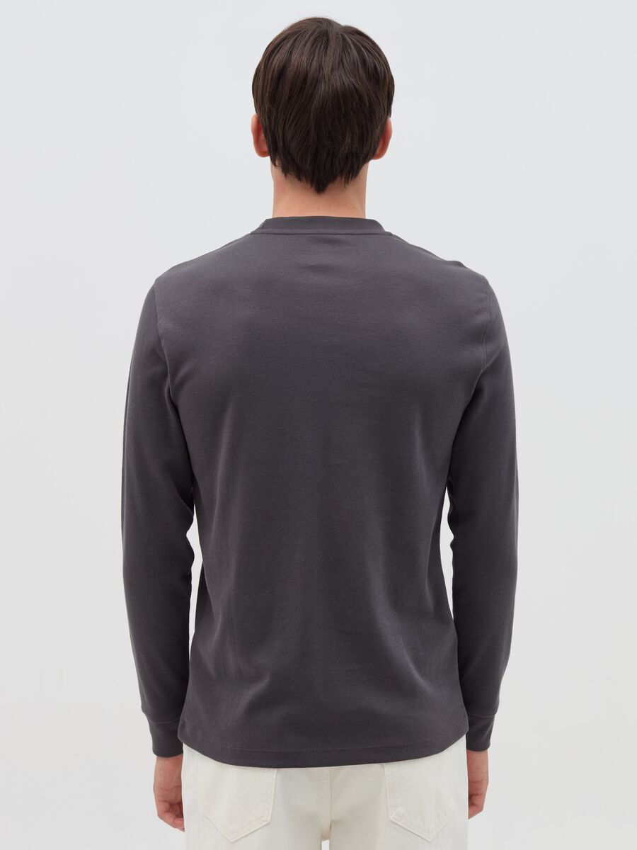 T-shirt a maniche lunghe in cotone interlock_5