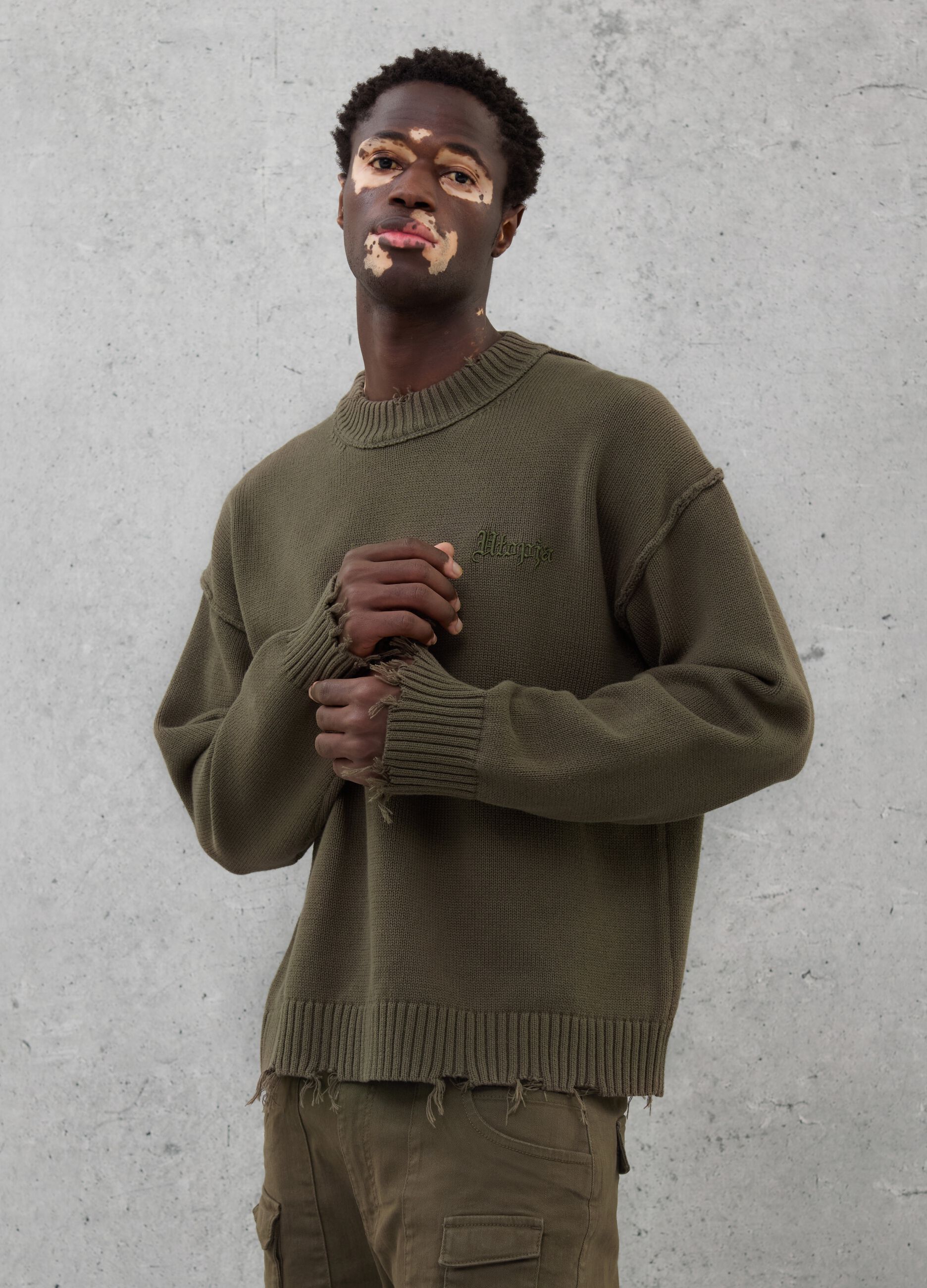 Crewneck Distressed Pullover Military Green