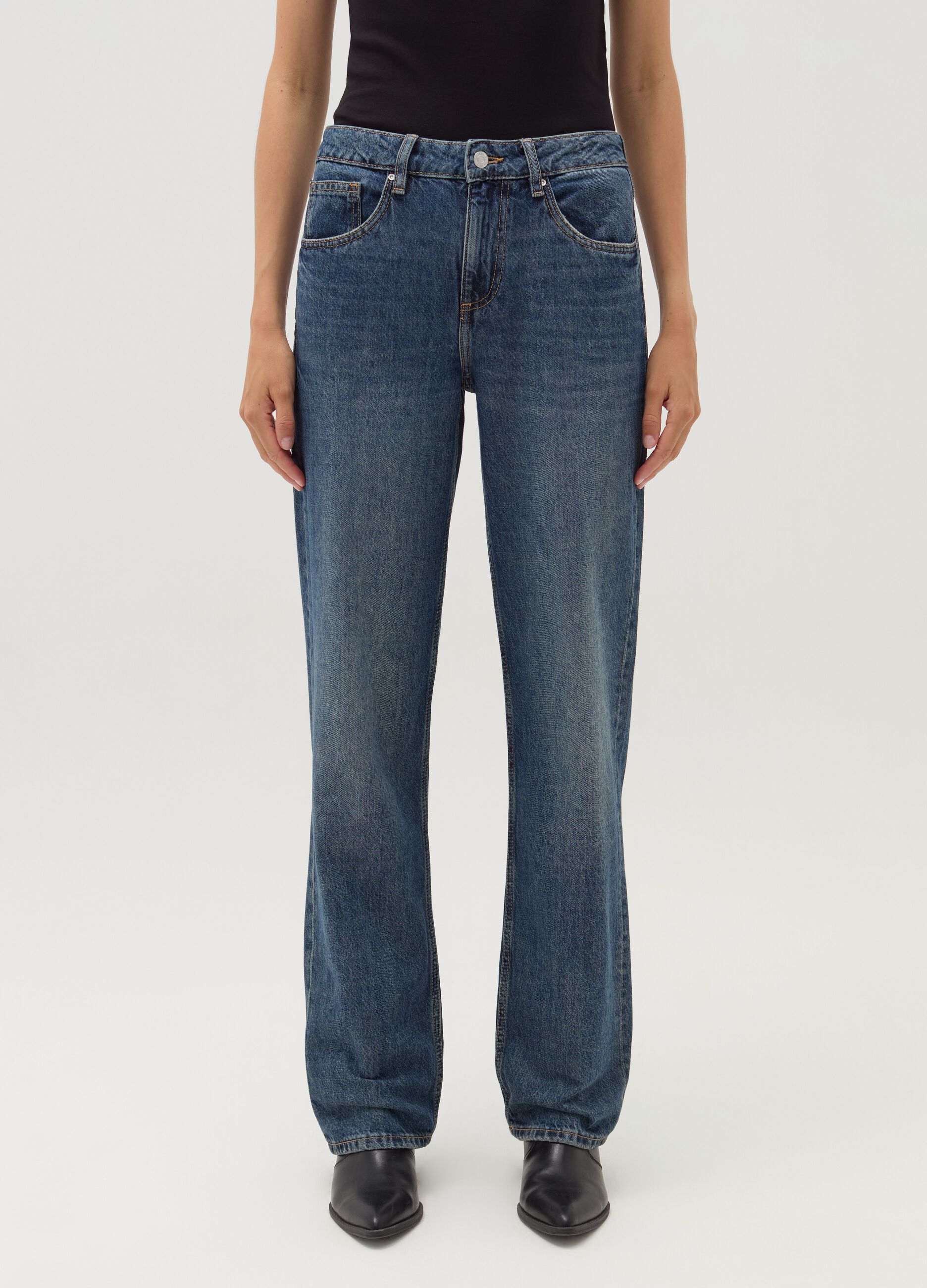 Straight-fit acid wash jeans with fading