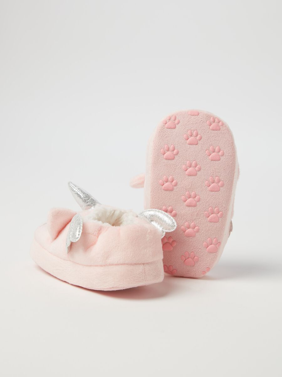 Velour slippers with unicorn_1