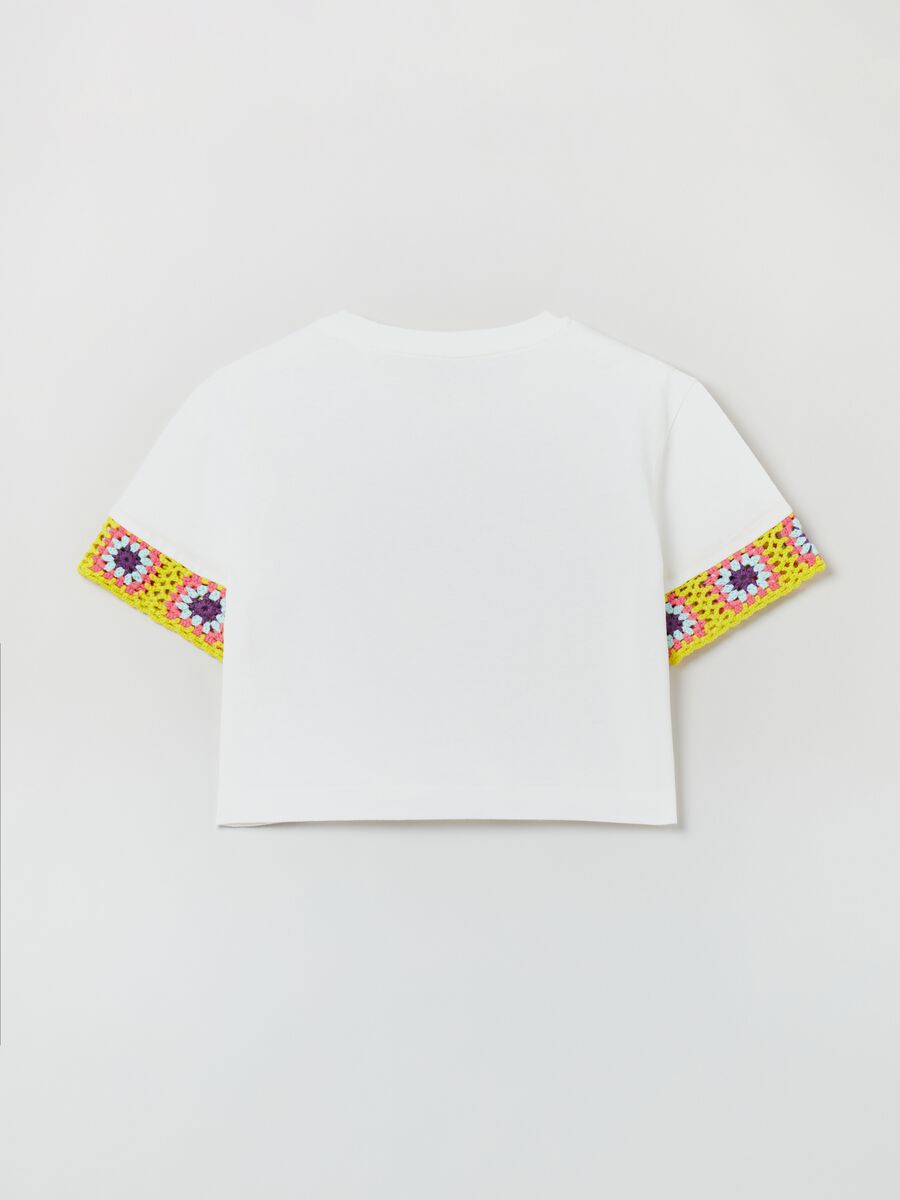 Cropped T-shirt with crochet insert_1