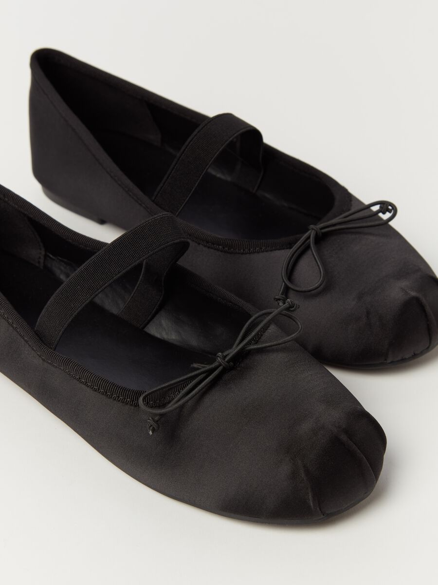 Ballerina flats with elasticated strap_2