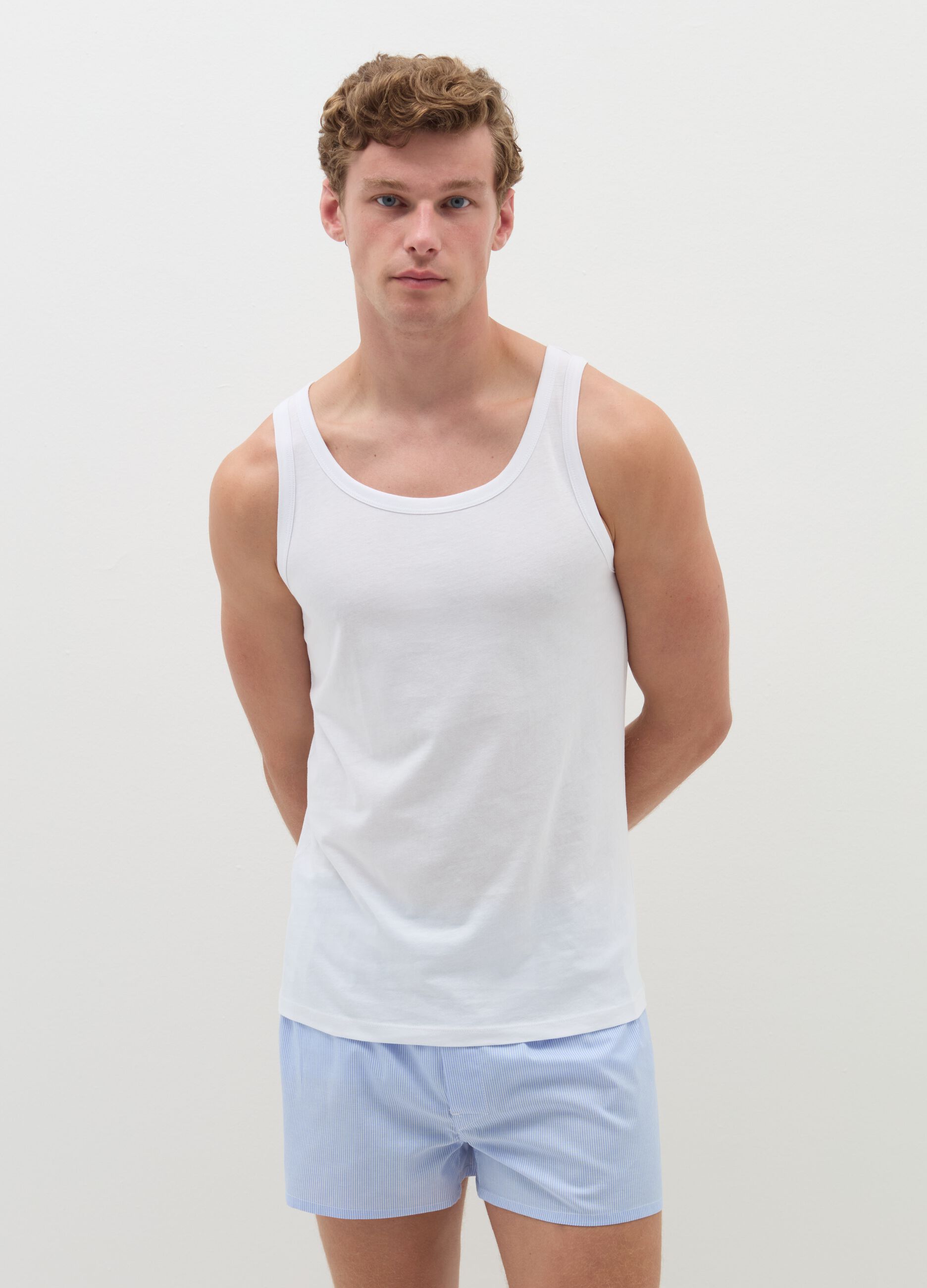 Two-pack racerback vests in solid colour organic cotton