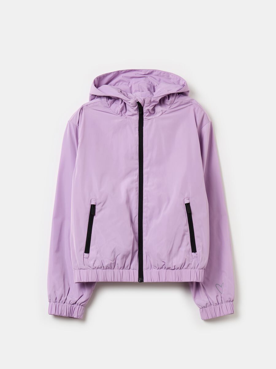 Chaqueta impermeable con capucha_0