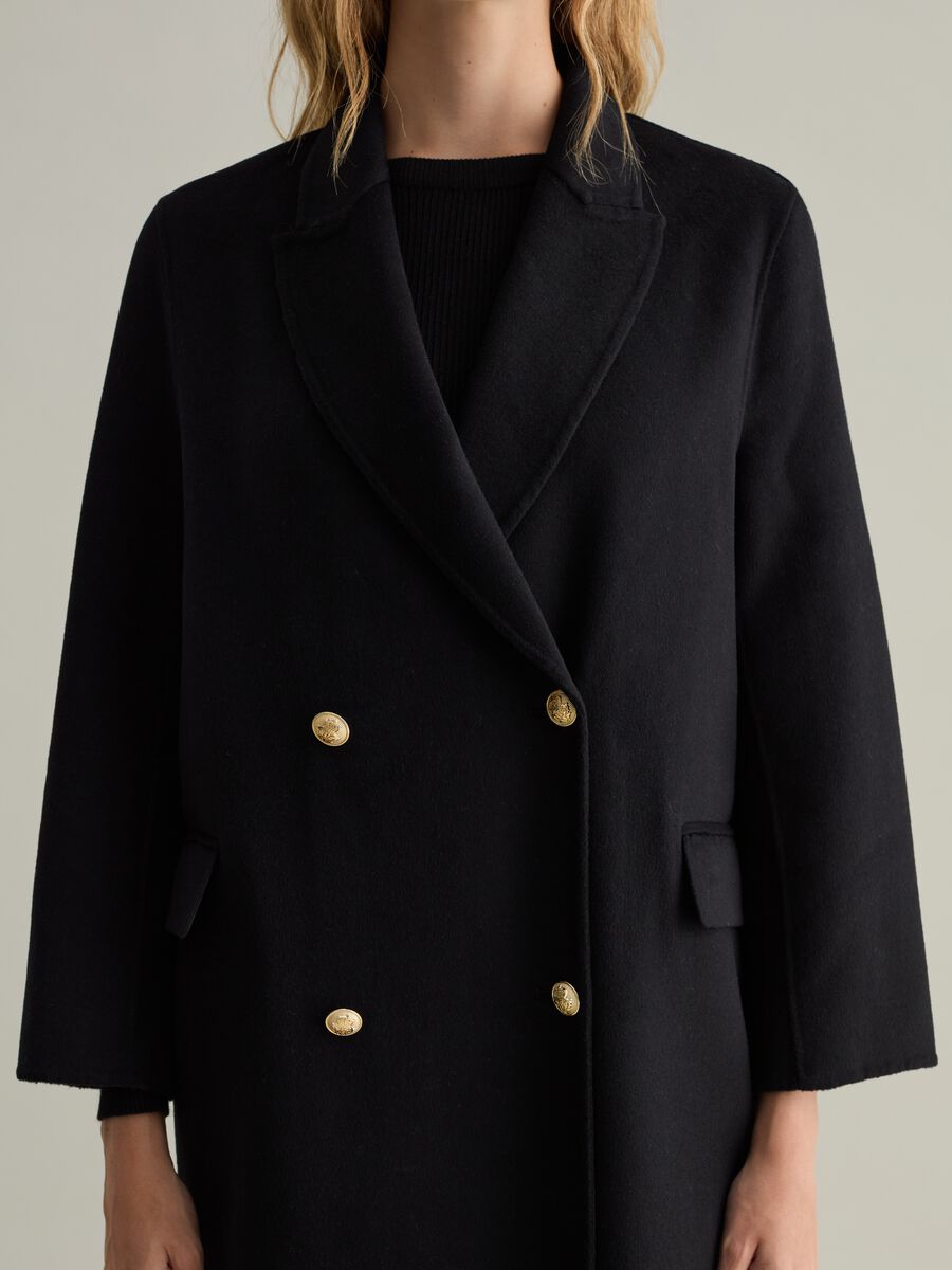 Contemporary long double-breasted coat_2