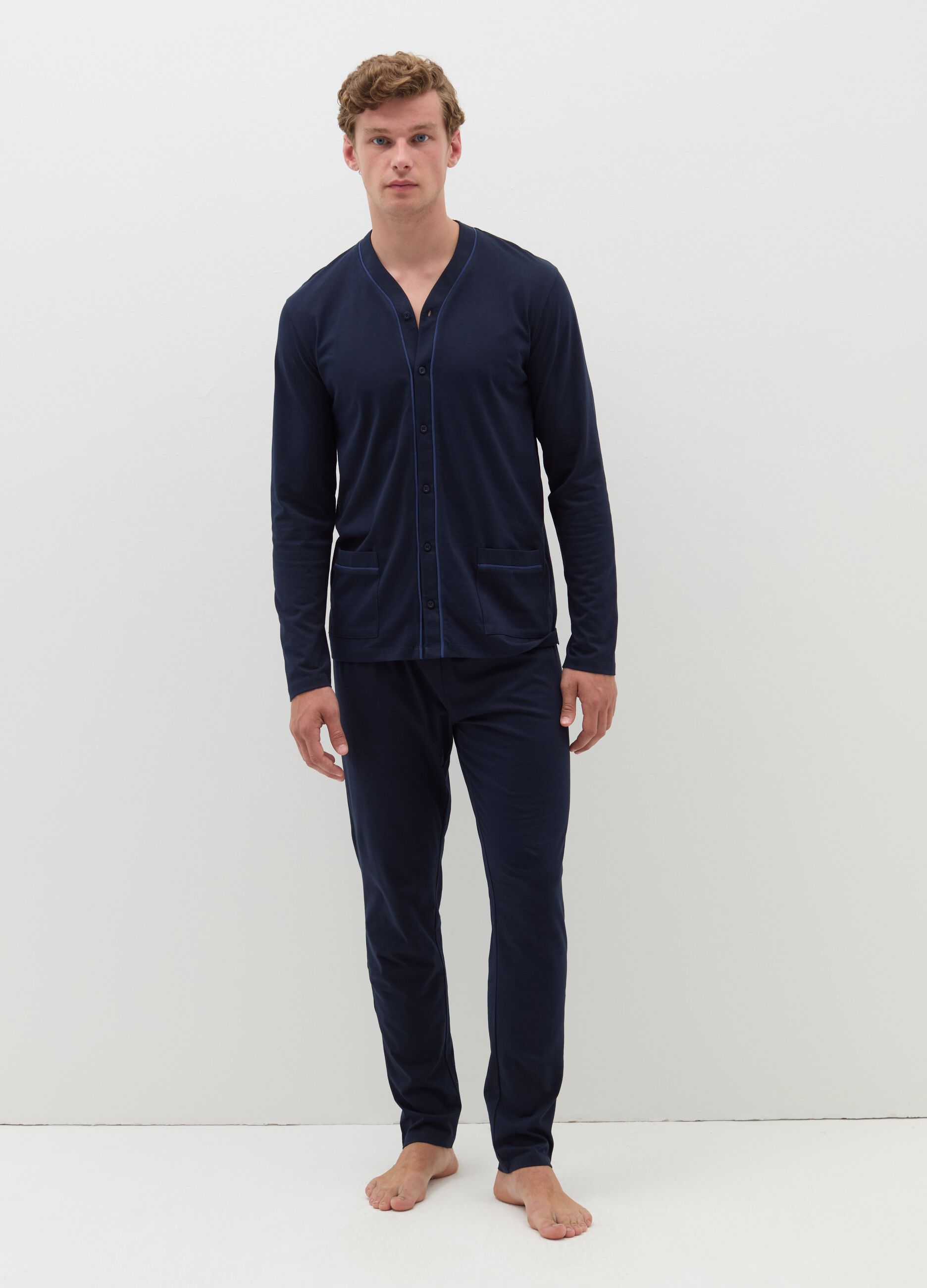 Long pyjama top with contrasting piping