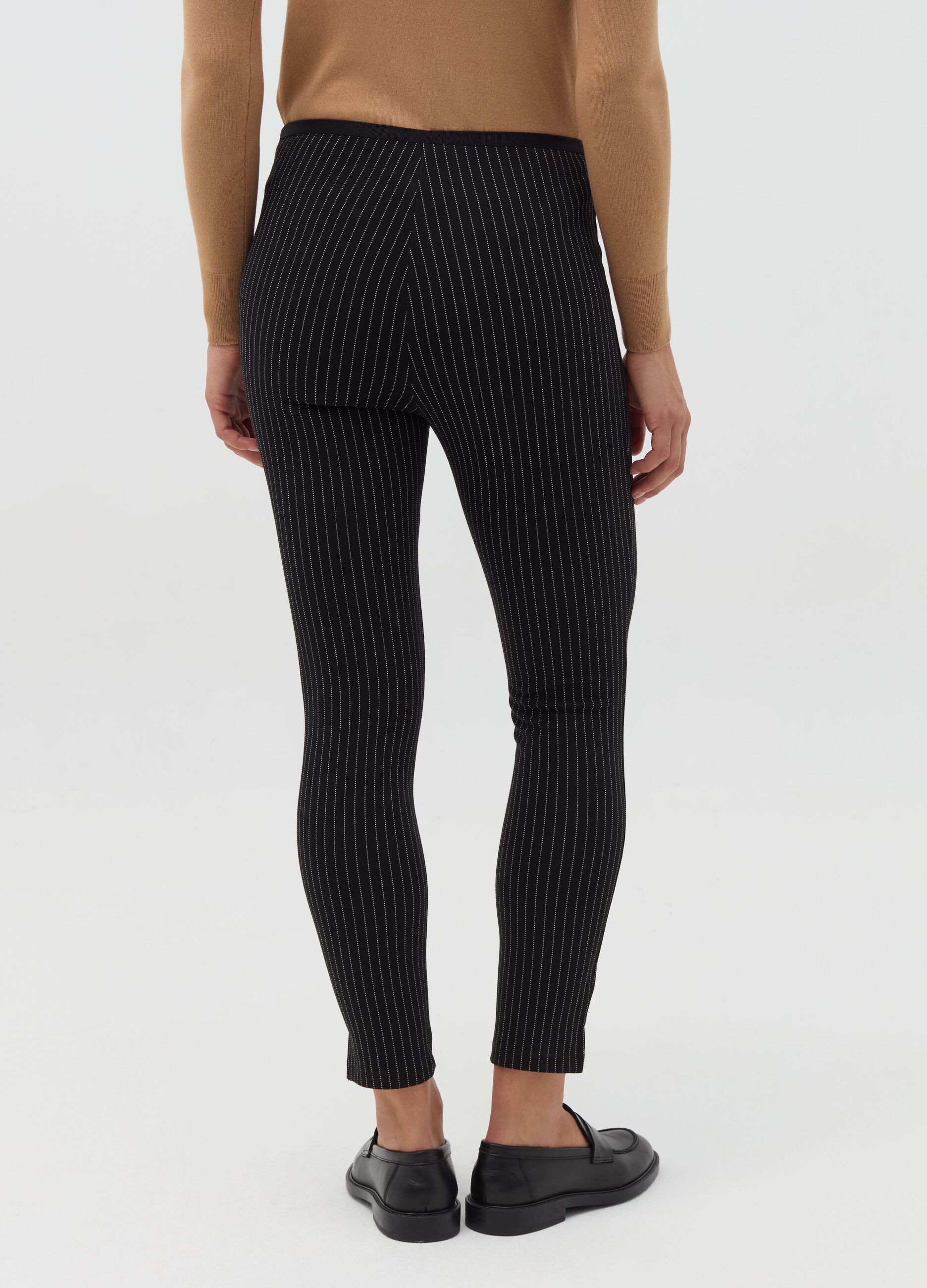 Pinstriped leggings