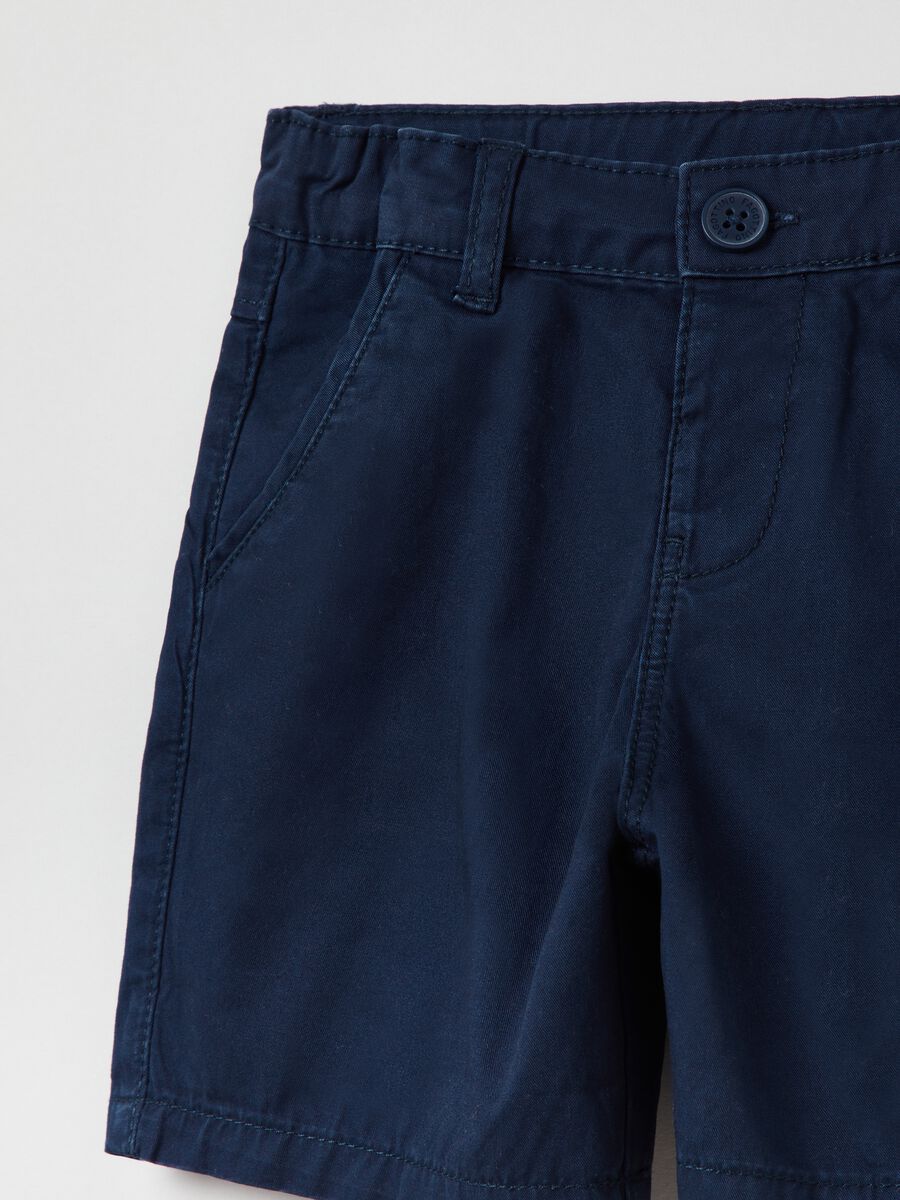 Cotton Bermuda shorts with pockets_2