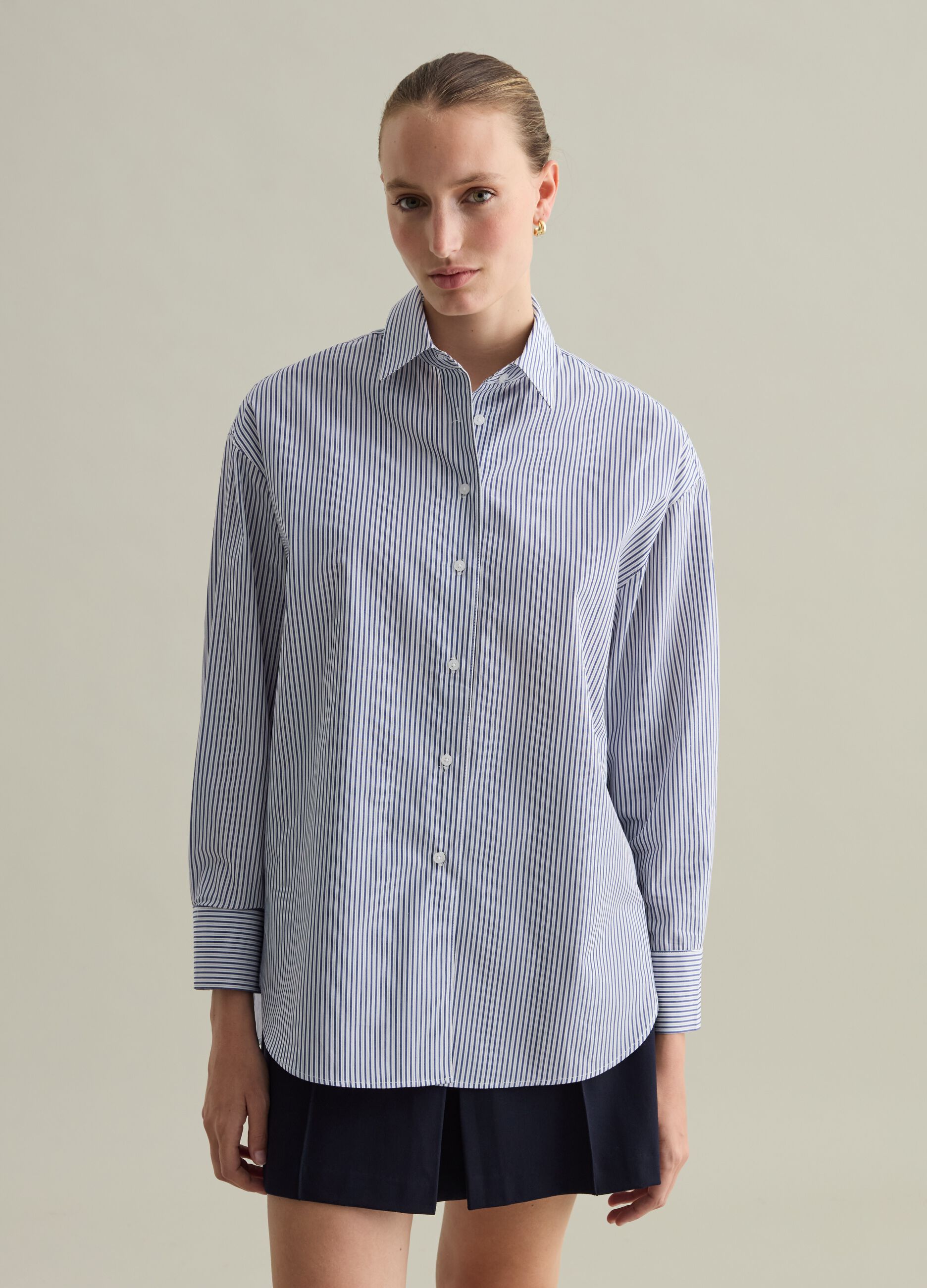 Contemporary shirt in striped cotton