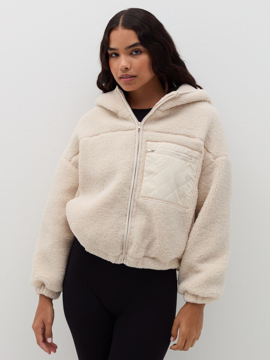 Crop jacket in borg fleece with hood_1