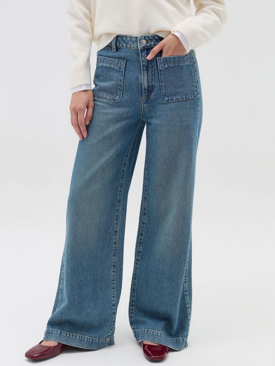 Wide-leg jeans with pockets_1