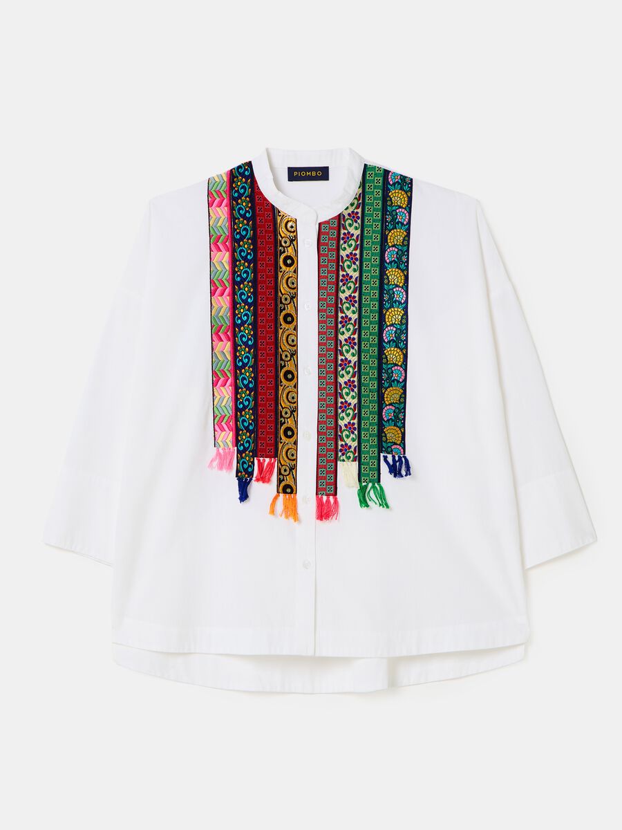Blouse with ethnic embroidery and tassels_3