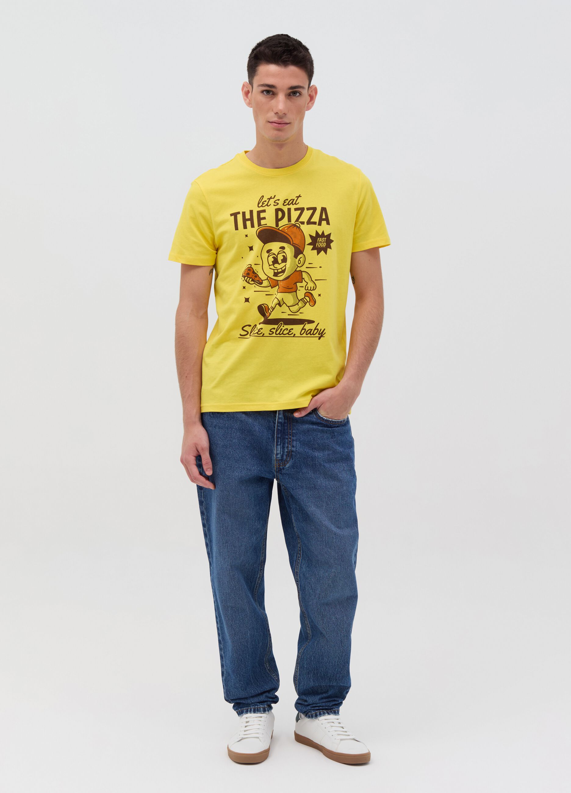 T-shirt with fast food print