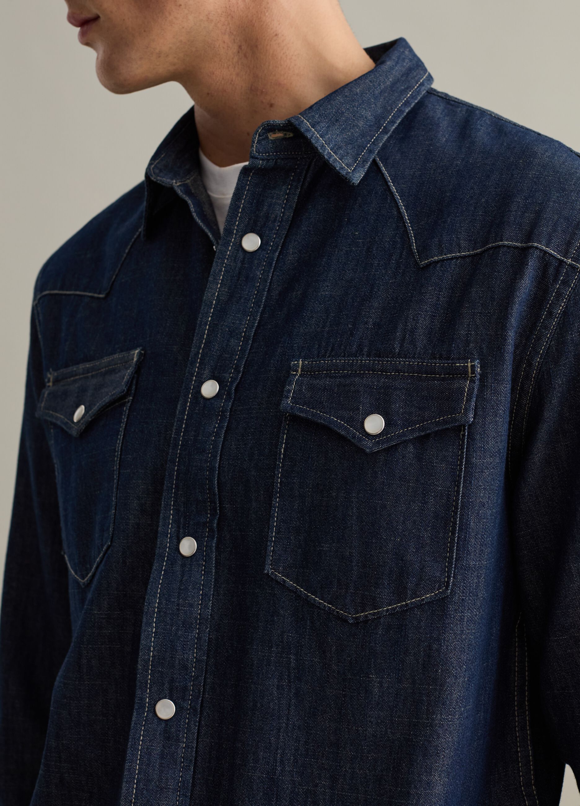 Western shirt in rinsed denim