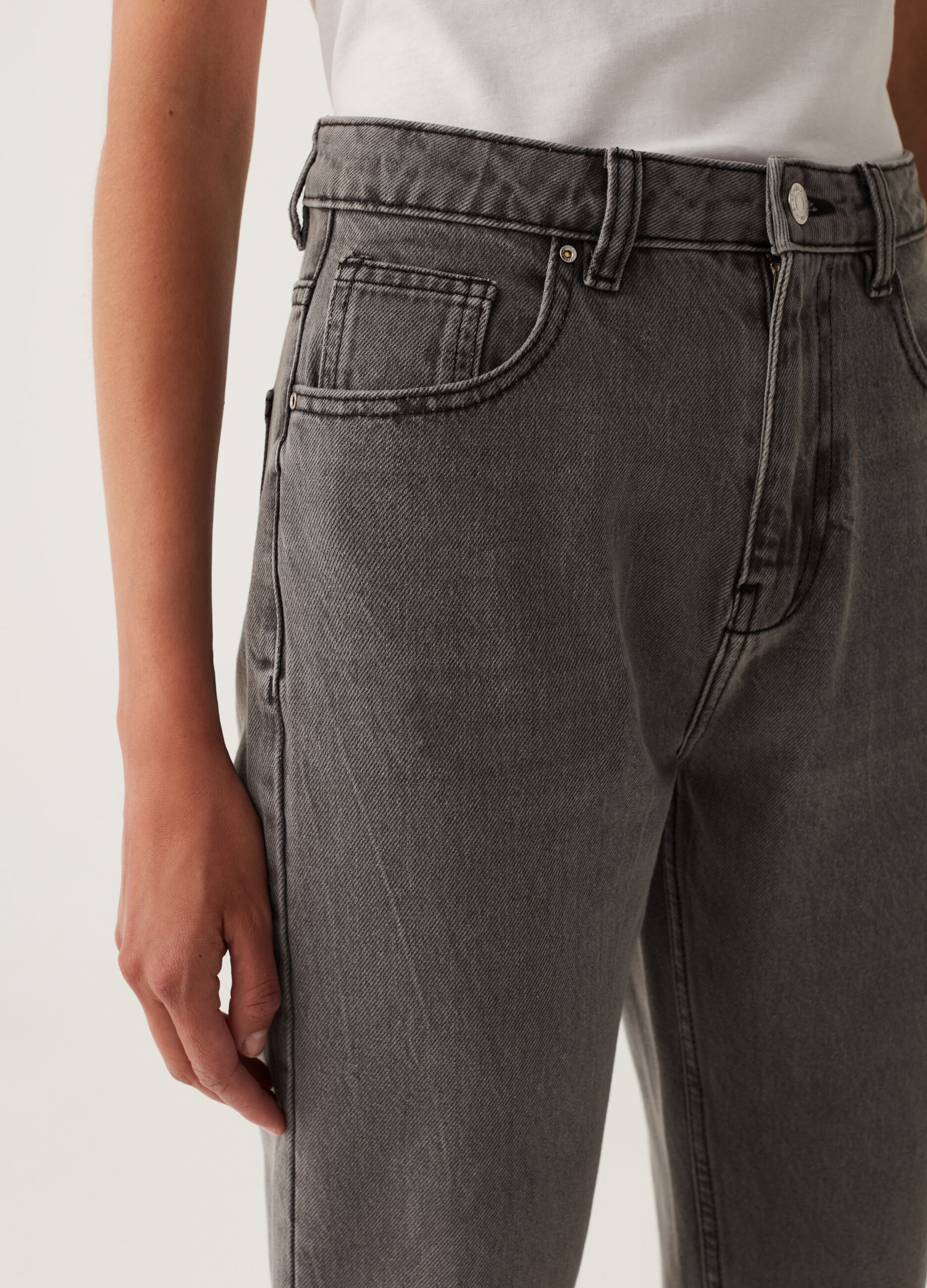 Five-pocket mum slim fit jeans