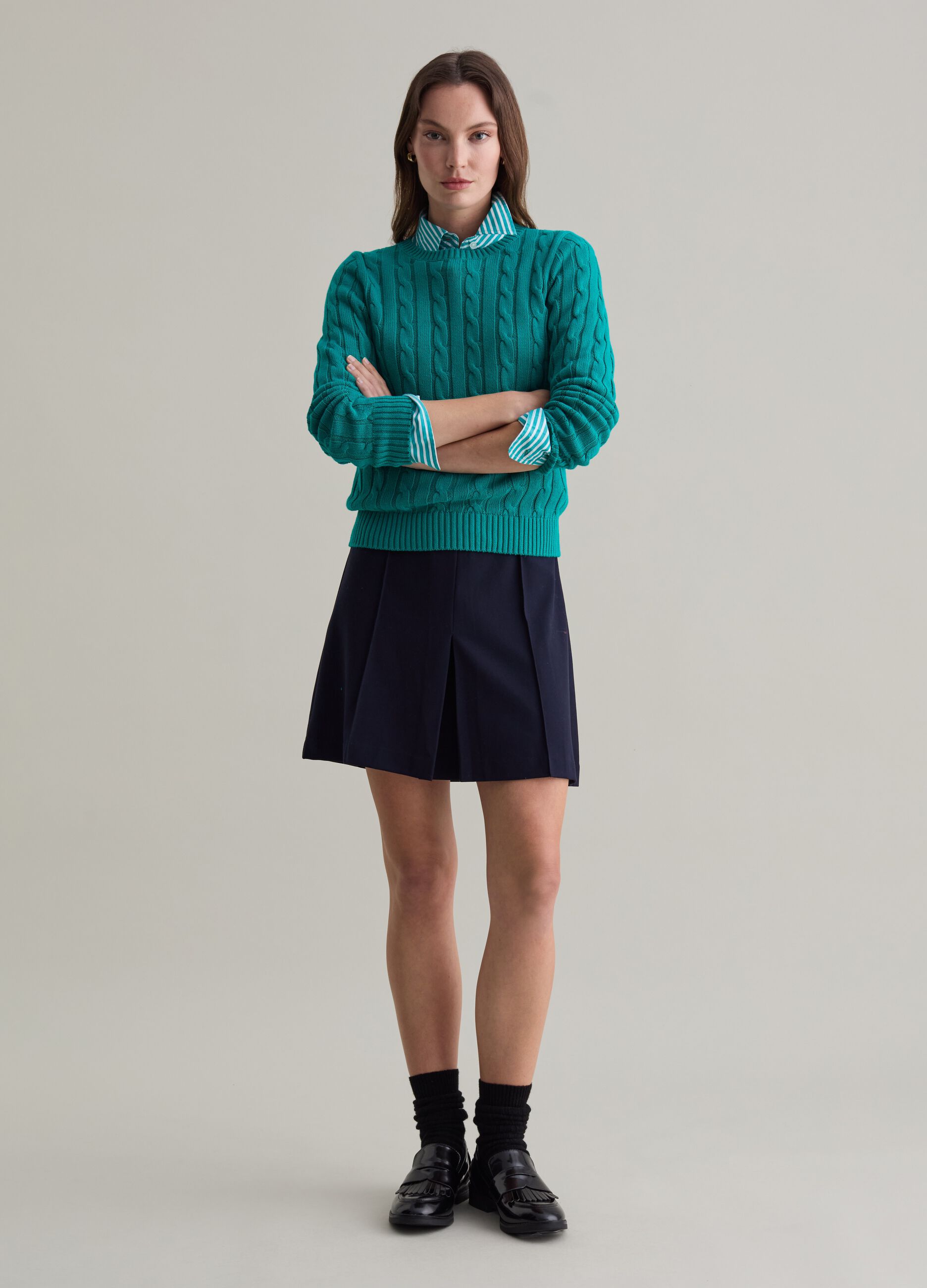 Ribbed pullover with cable-knit design