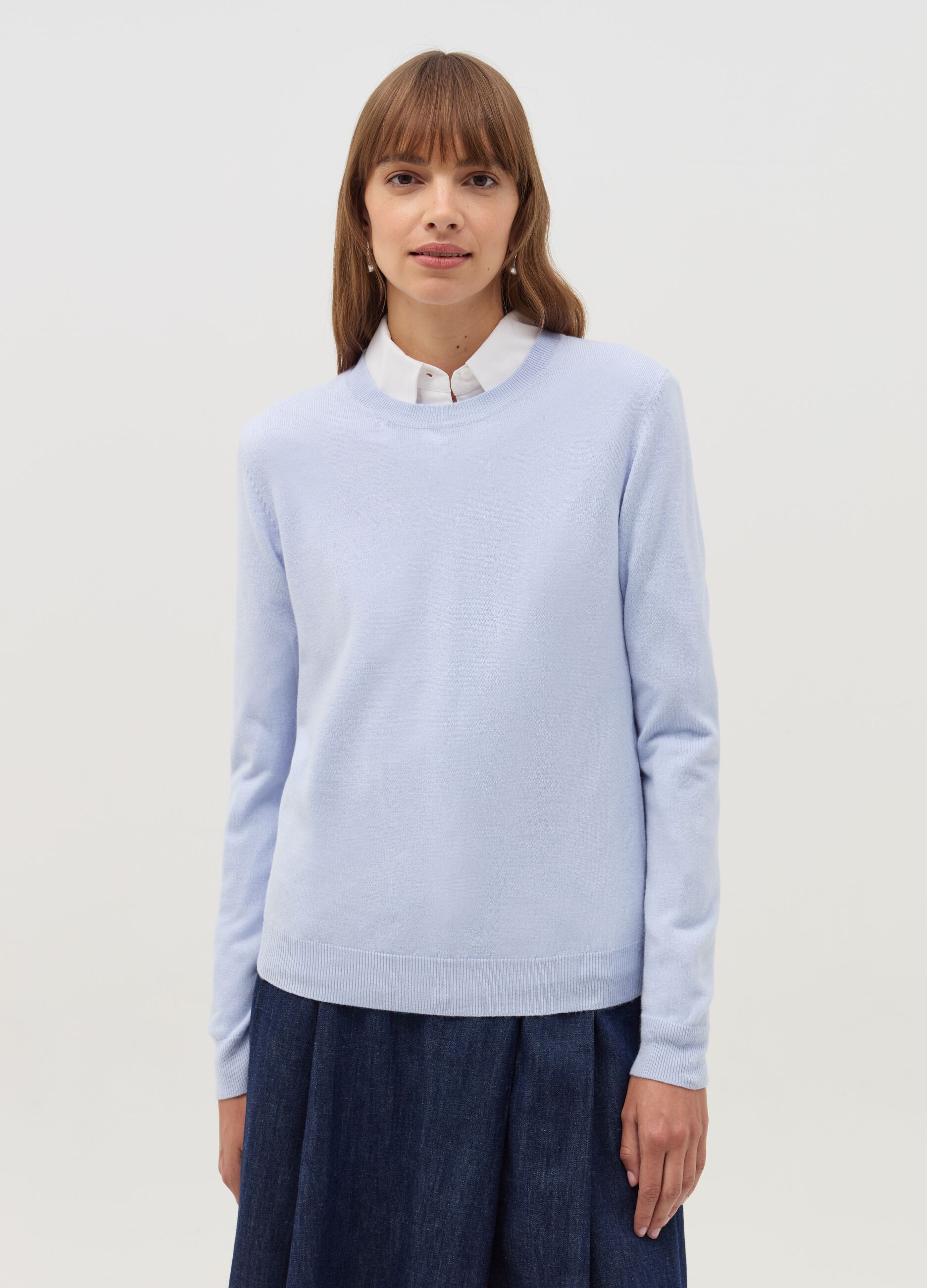 Top with long sleeves and round neck