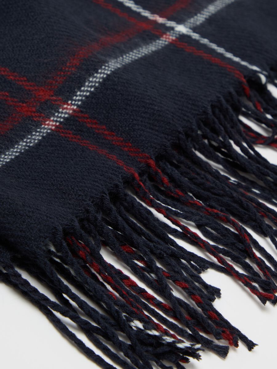 Chequered print scarf with fringe_2