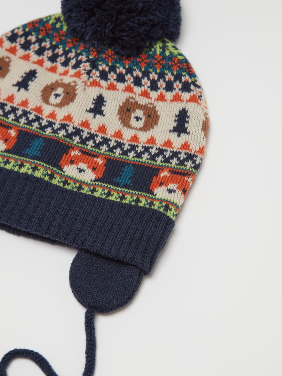 Bobble hat with ear flaps_1