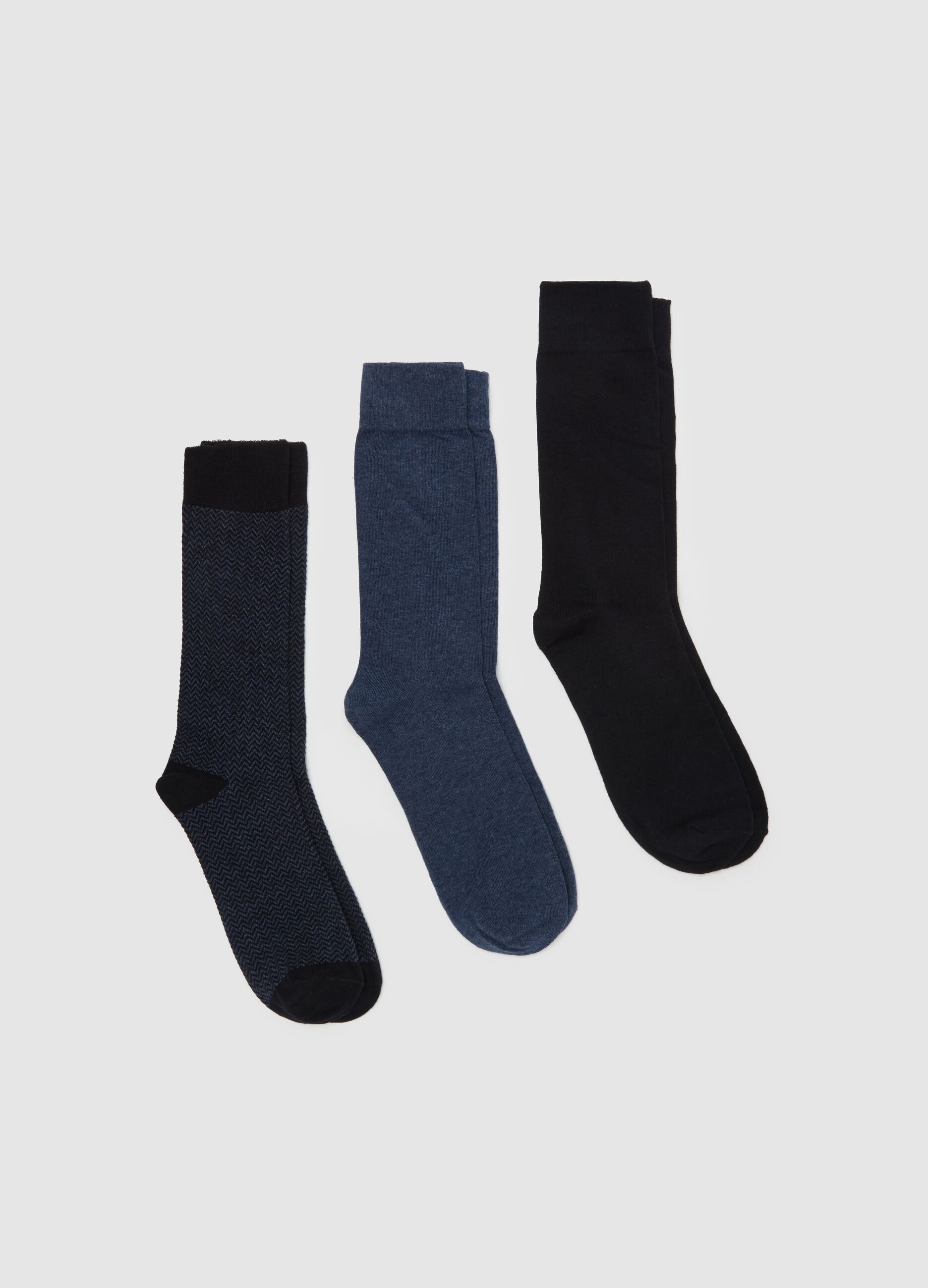 Three-pair pack short socks with geometric pattern