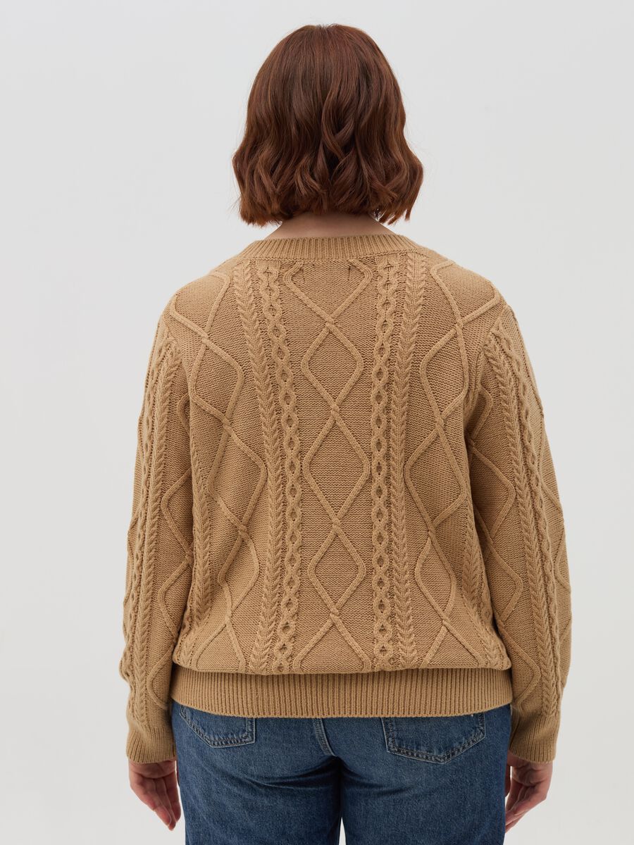 Curvy cable-knit pullover with diamantés_3